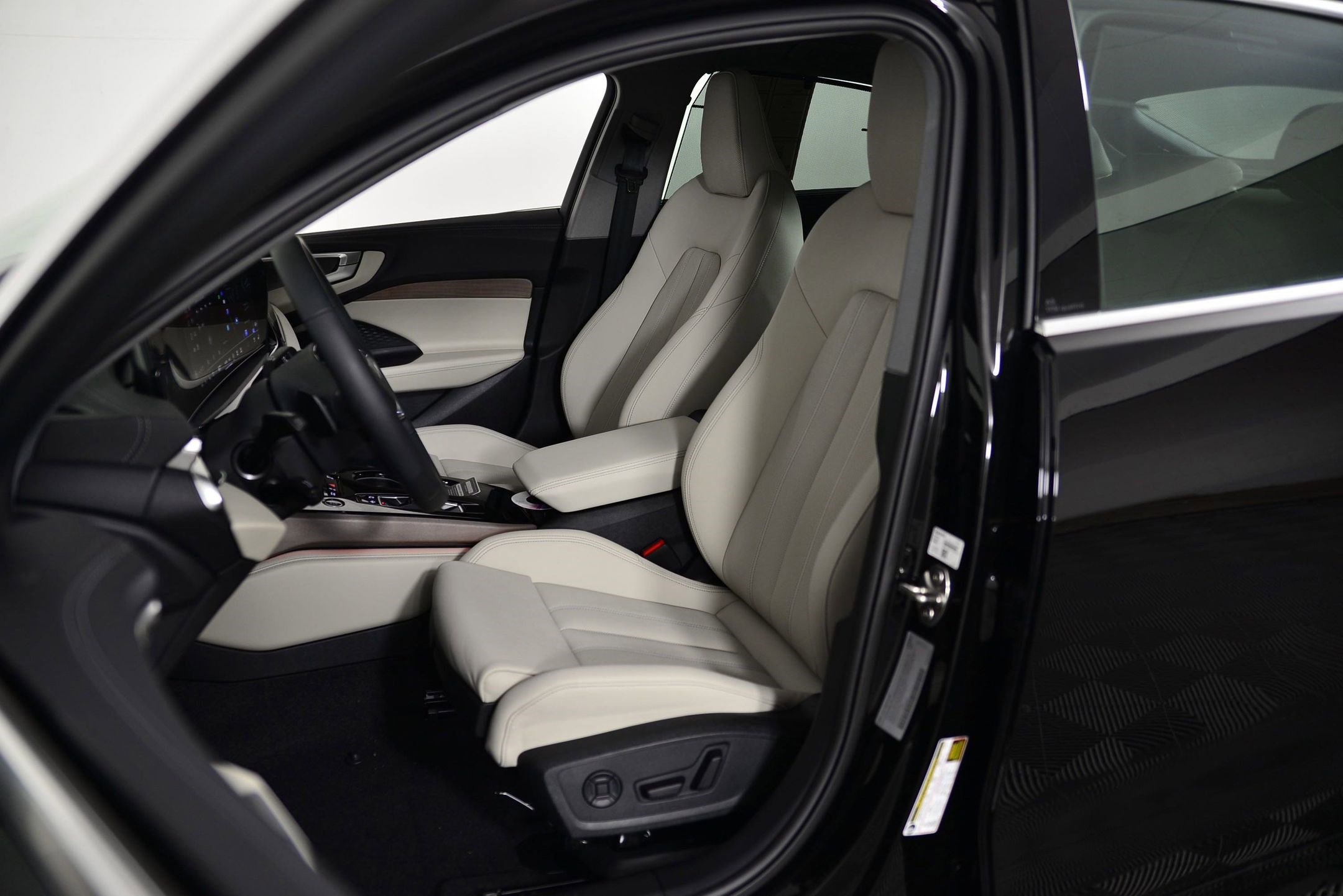 2025 Audi A5 Quattro Prestige photo 4