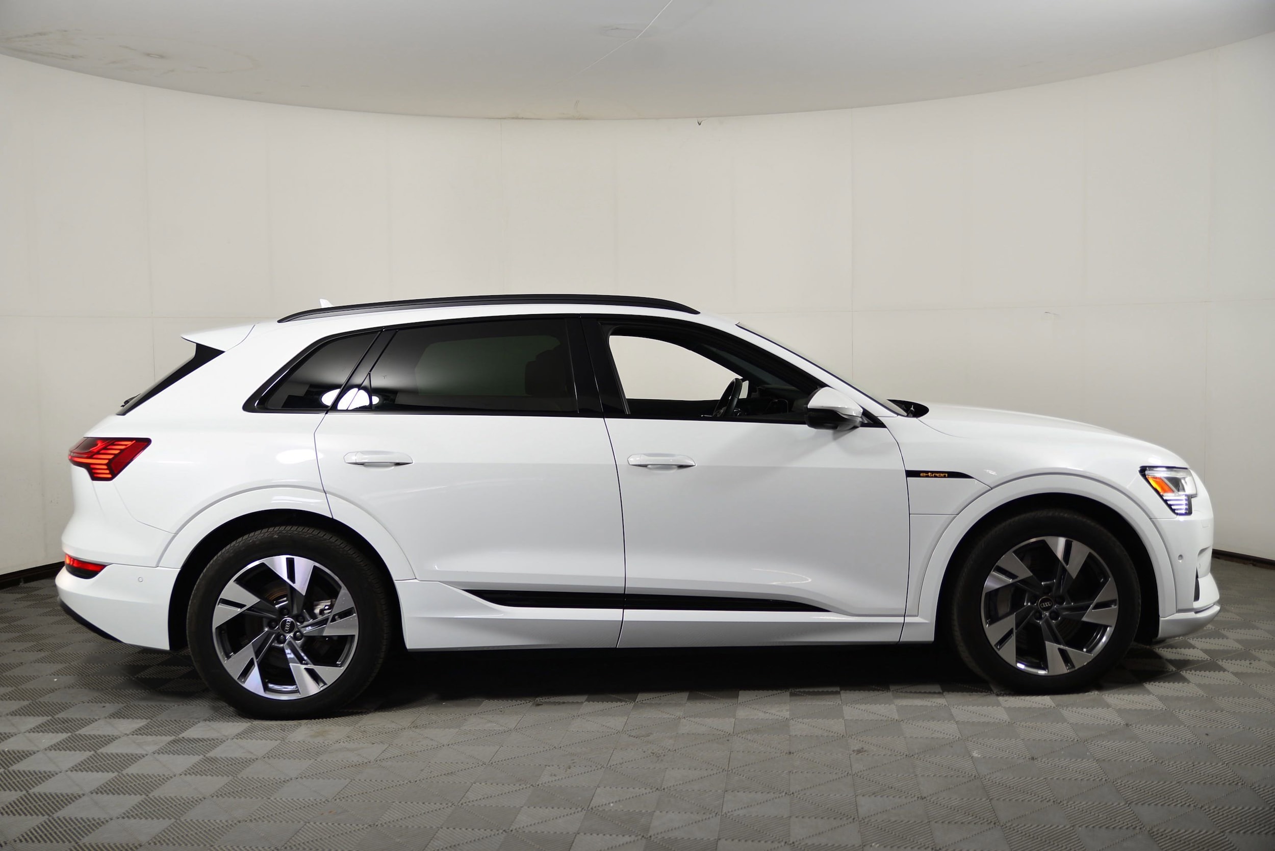 Used 2022 Audi e-tron Premium with VIN WA1AAAGE4NB010660 for sale in Charlotte, NC