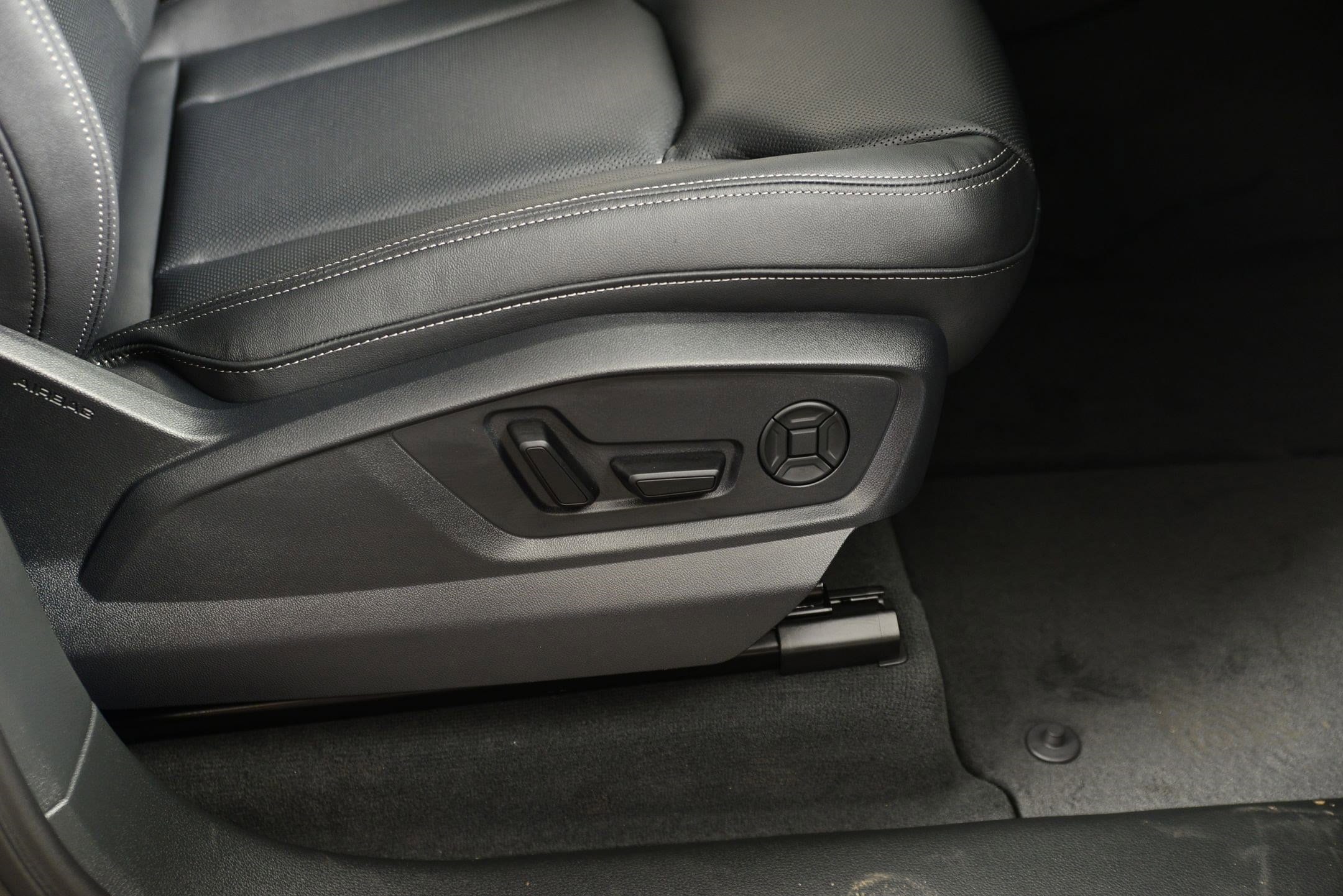 2026 Audi Q7 Premium Plus - Photo 12