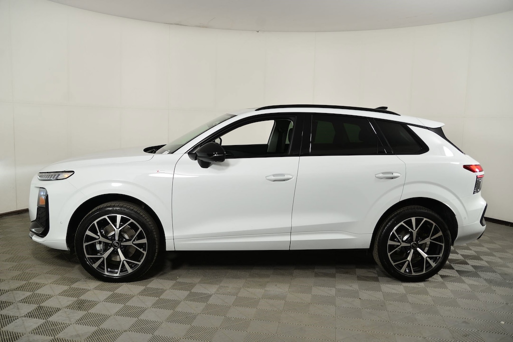 New 2026 Audi Q3 S line SUV