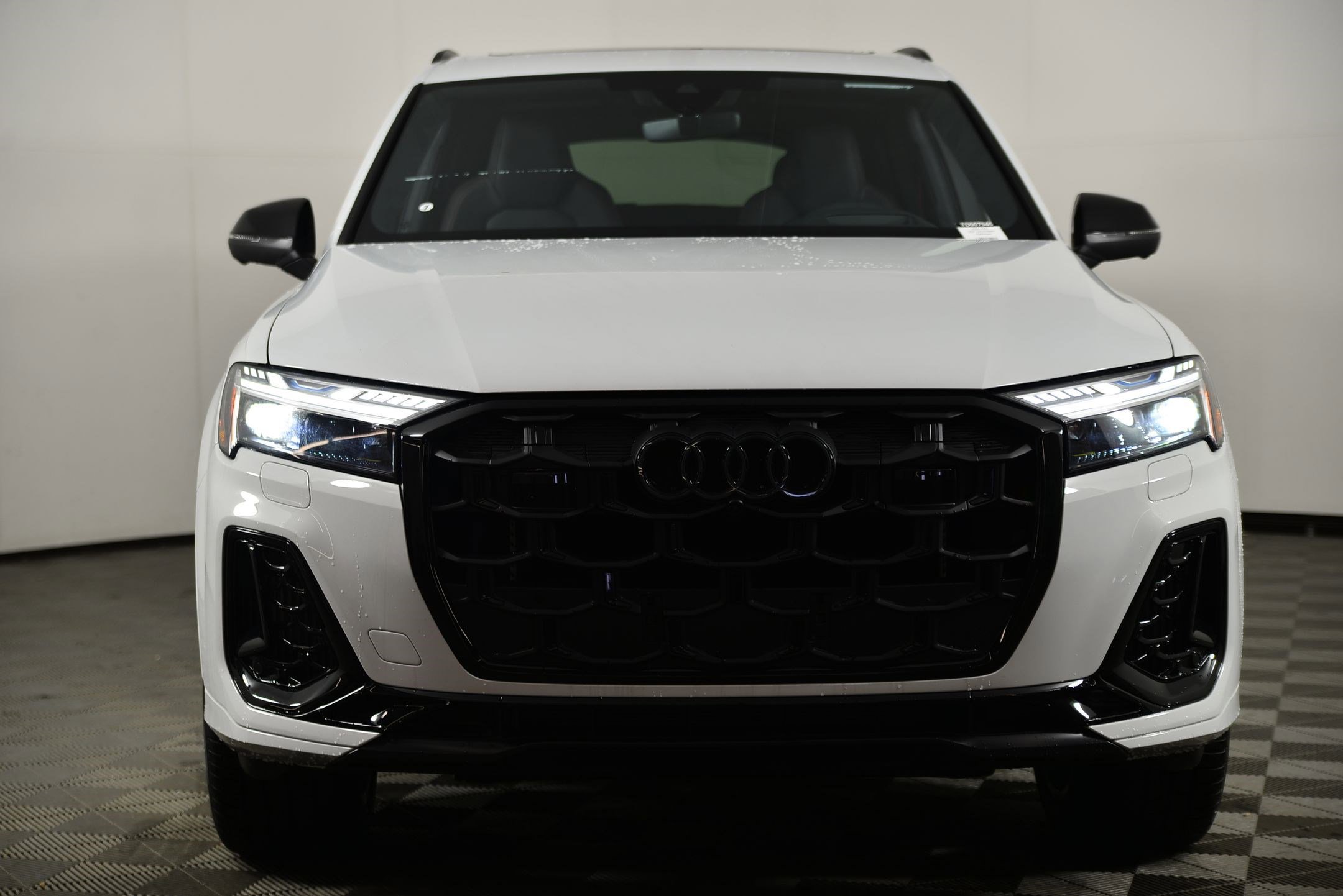 SQ7 Prestige SUV