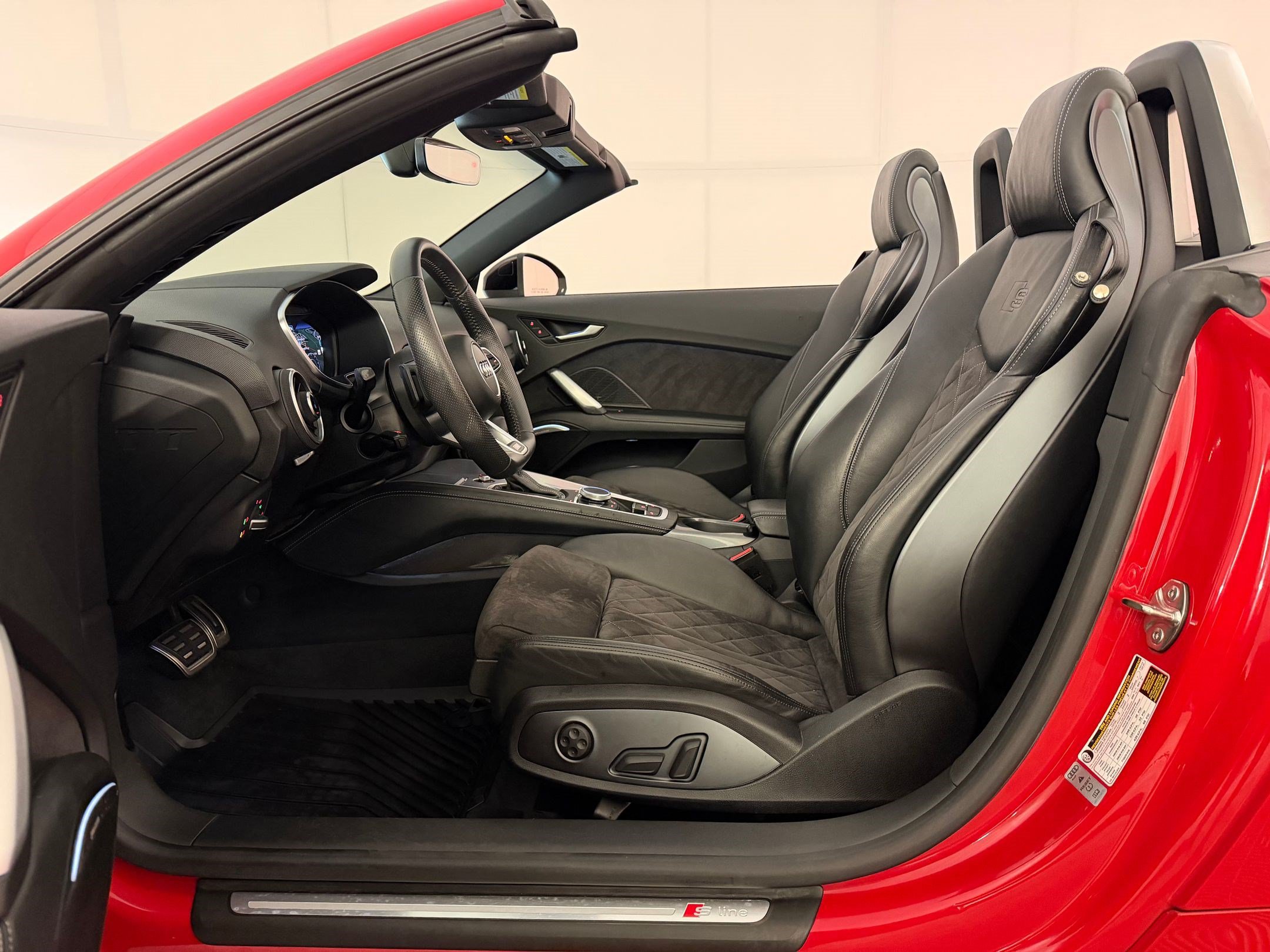 TT 2.0 TFSI Roadster
