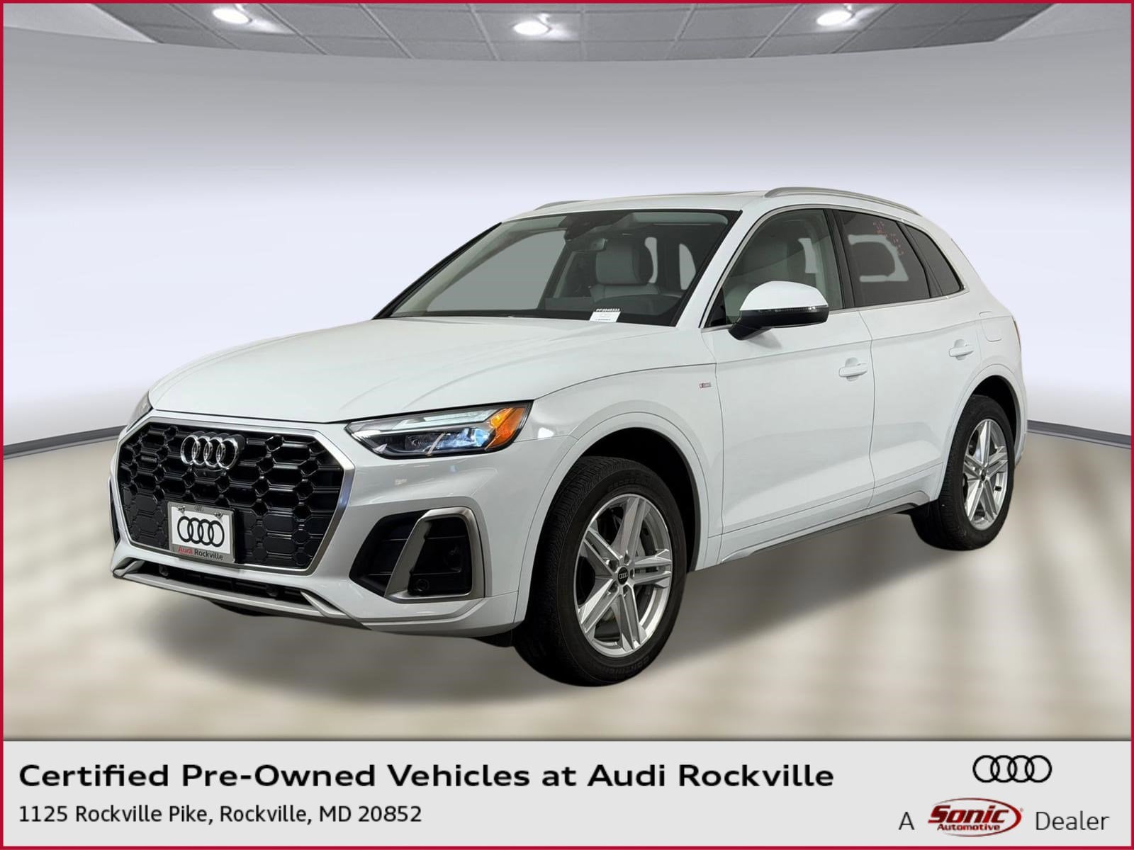 2023 Audi Q5 55 e Premium Plus's photo