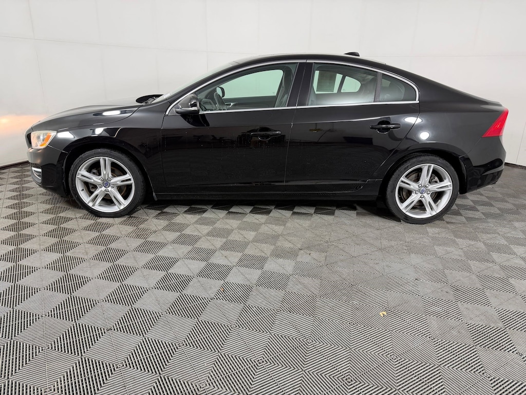 Used 2016 Volvo S60 T5 Drive-E Premier Sedan