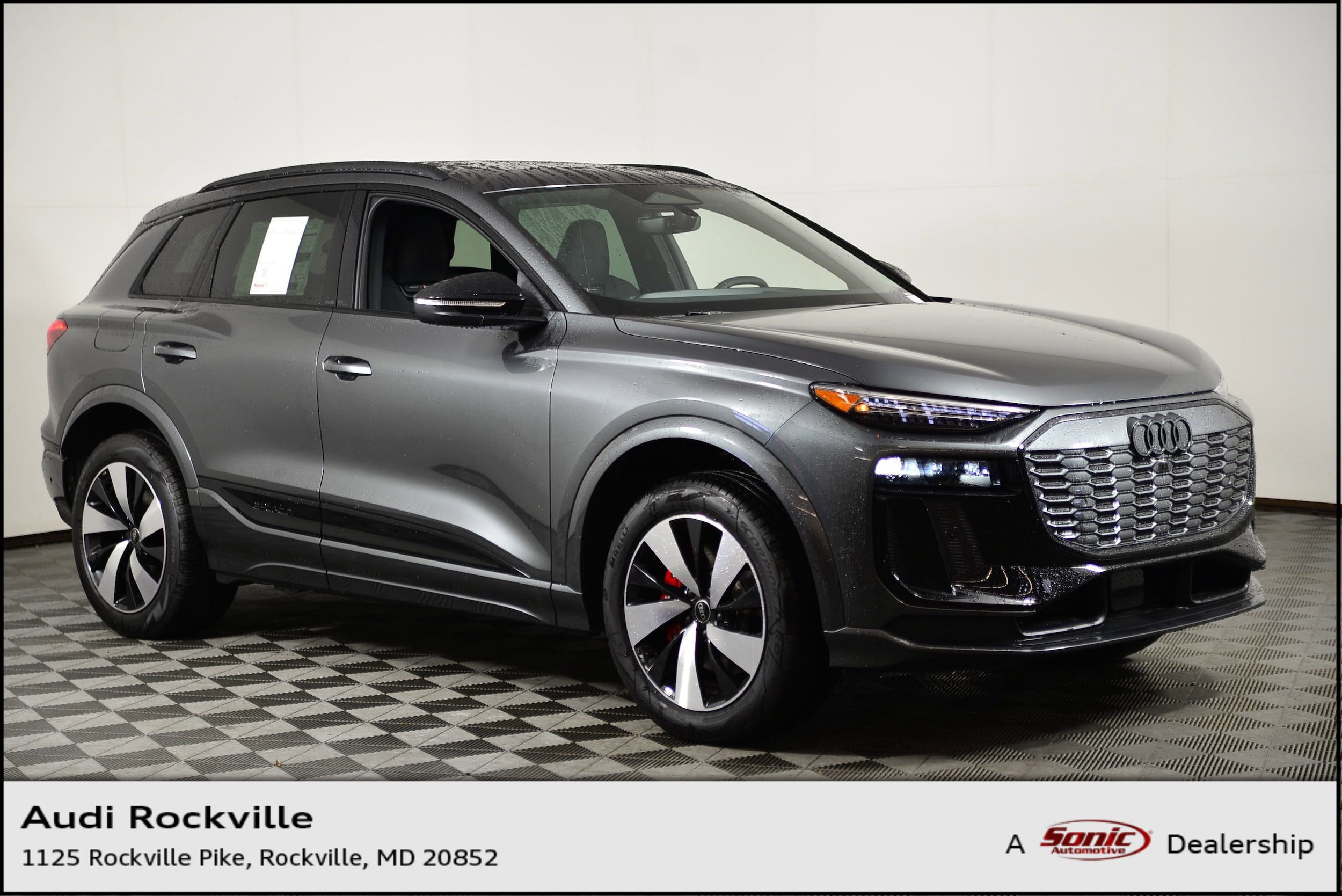 2025 Audi SQ6 e-tron