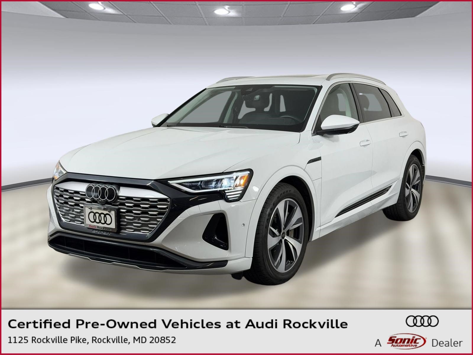 Q8 E-tron Premium Plus SUV