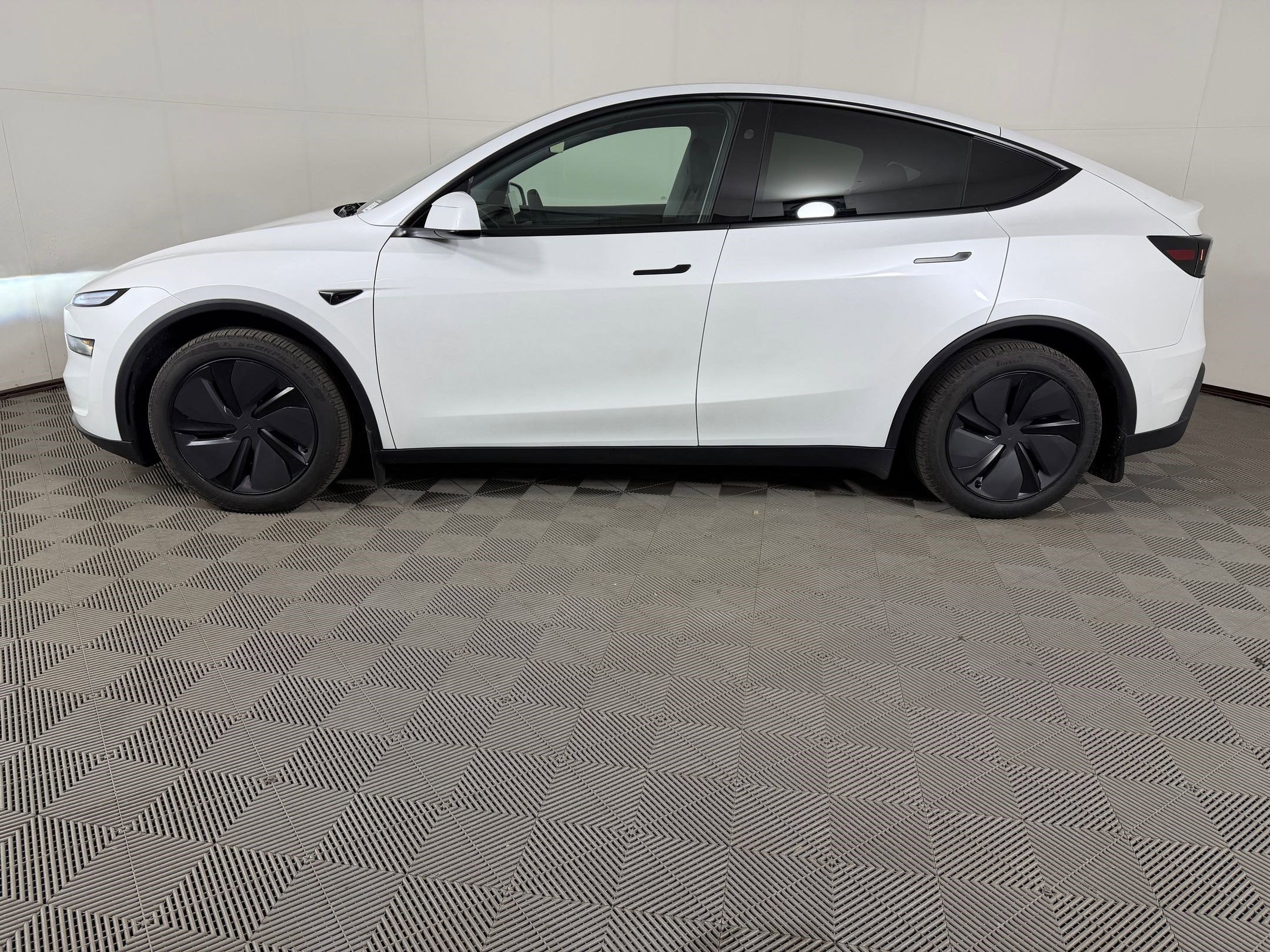 Used 2026 Tesla Model Y Long Range Launch Series with VIN 7SAYGDEE9TA585936 for sale in Rockville, MD