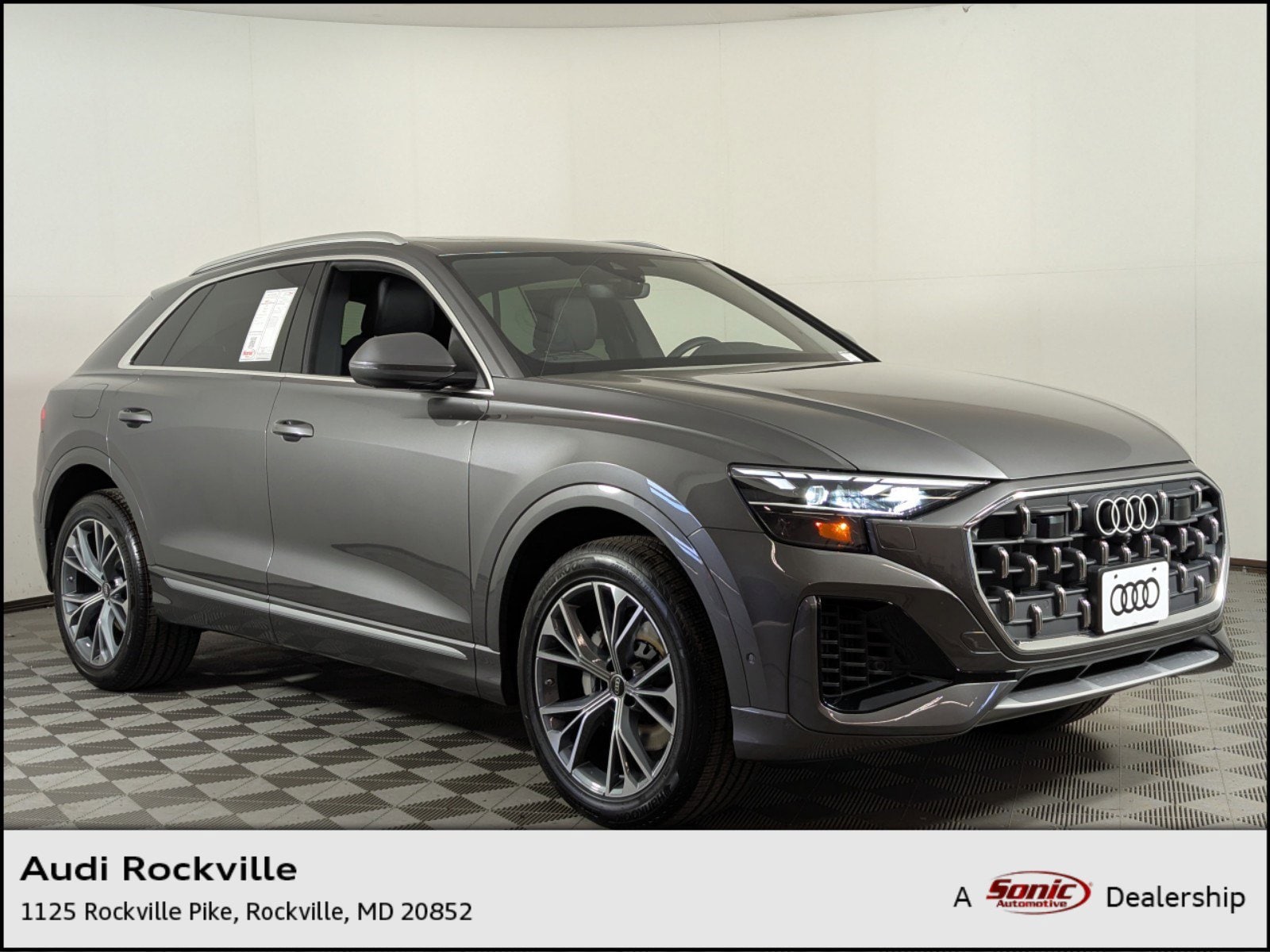 2025 Audi Q8