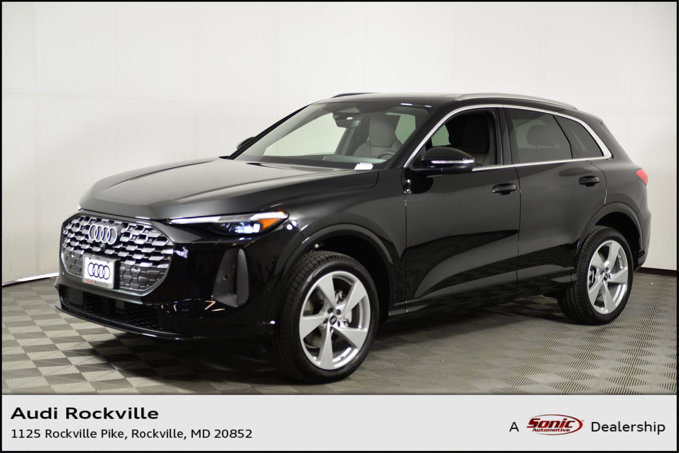 2025 Audi New Q5 Premium Plus's photo