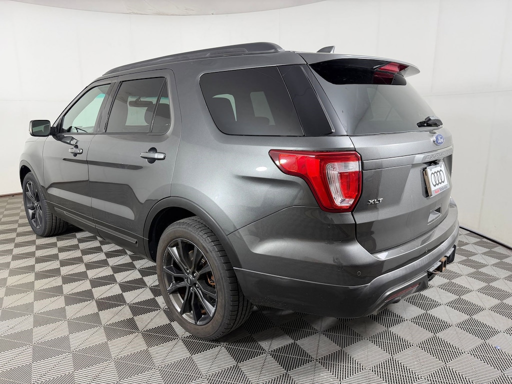 Used 2017 Ford Explorer XLT SUV
