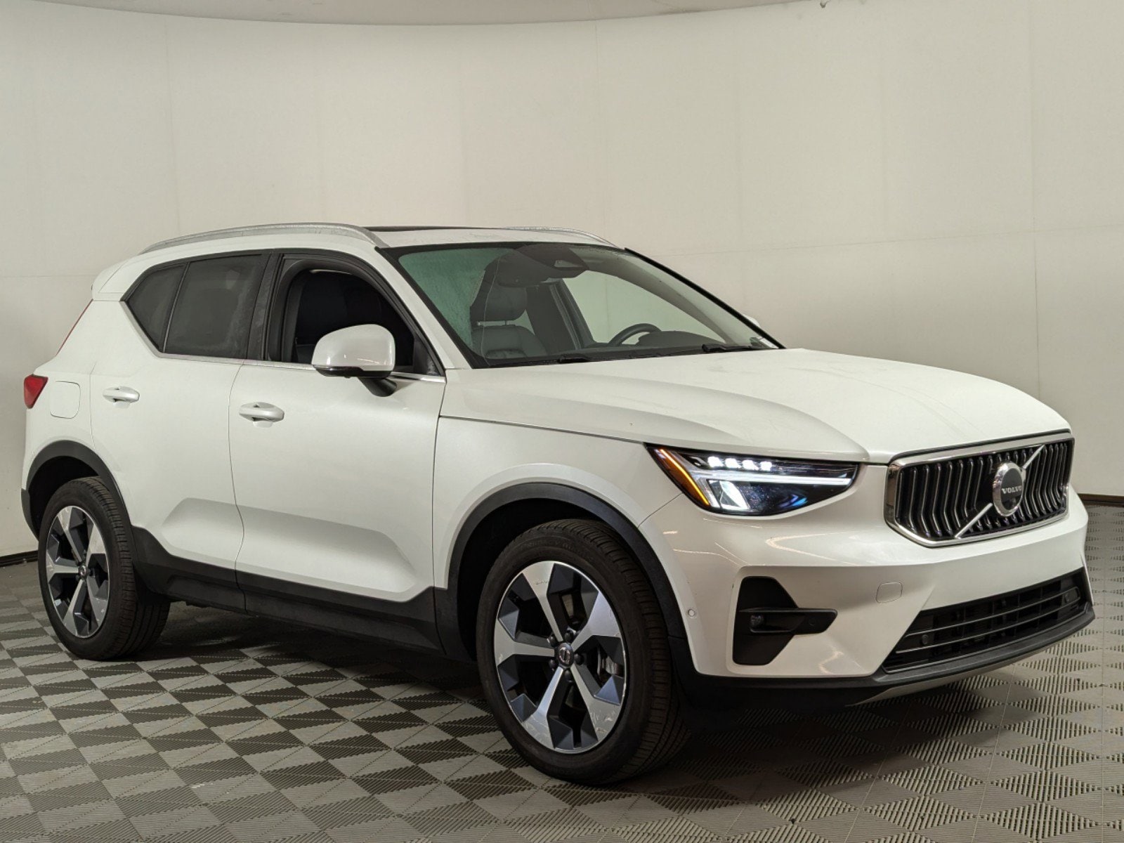 Used 2023 Volvo XC40 Plus with VIN YV4L12UN0P2933050 for sale in Rockville, MD