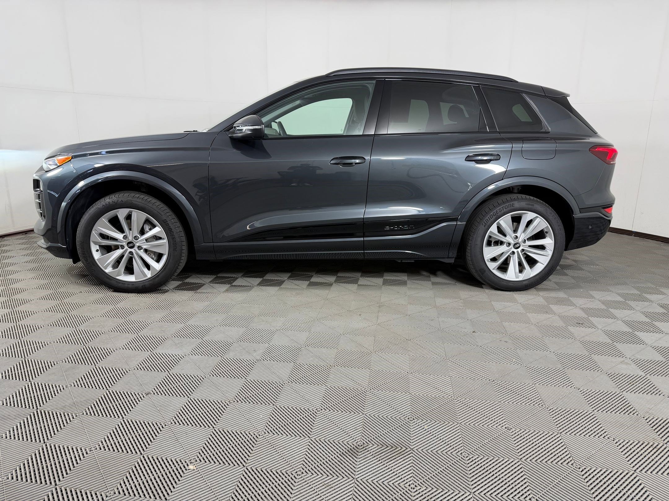 Q6 E-tron Premium SUV