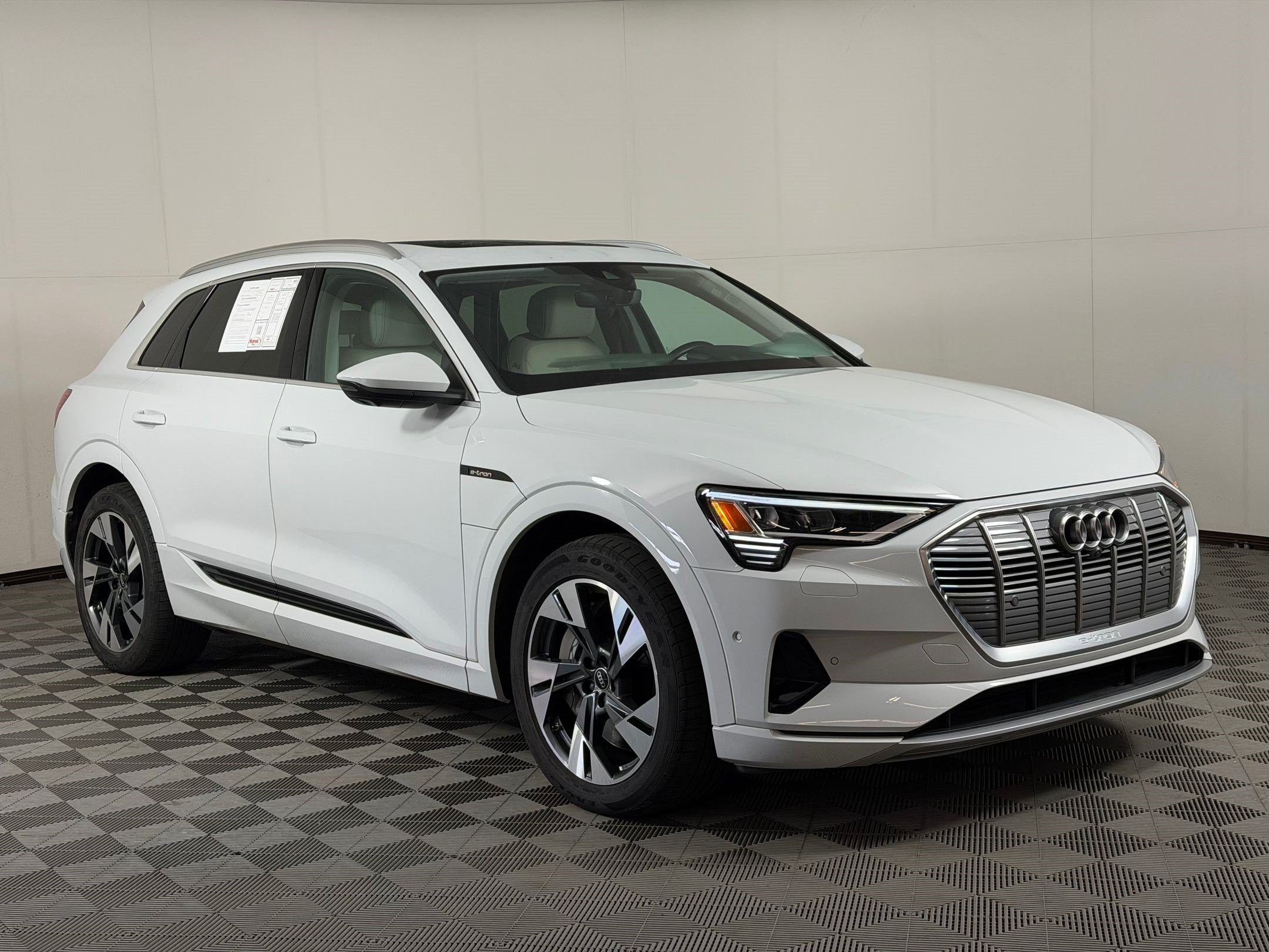 2023 Audi E-tron Premium Plus SUV