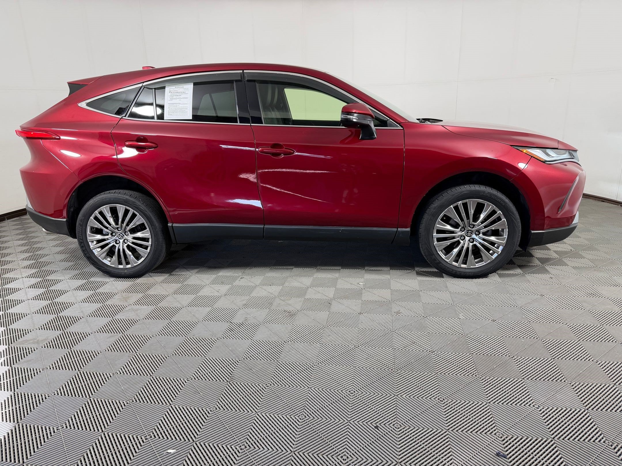 Venza Limited SUV