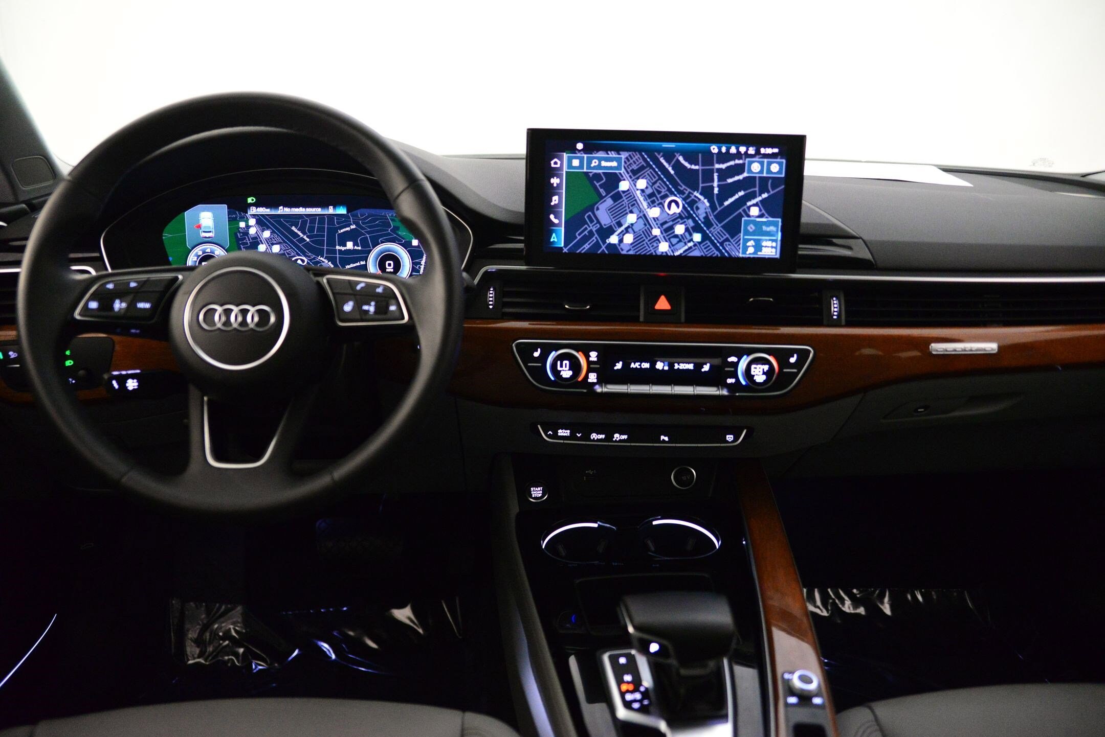 2022 Audi A4 Quattro Premium Plus photo 3
