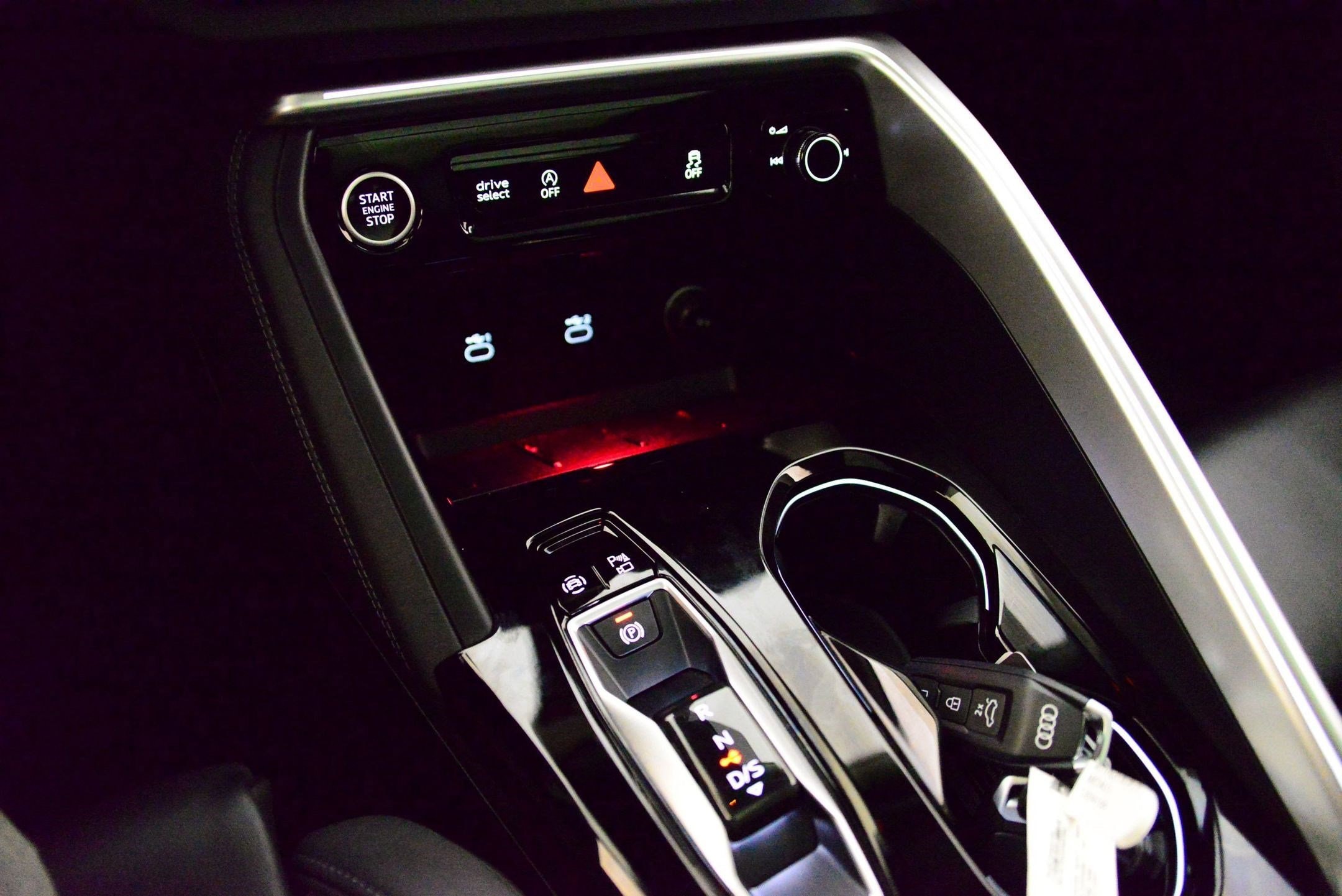 2025 Audi Q5 Premium Plus - Photo 29