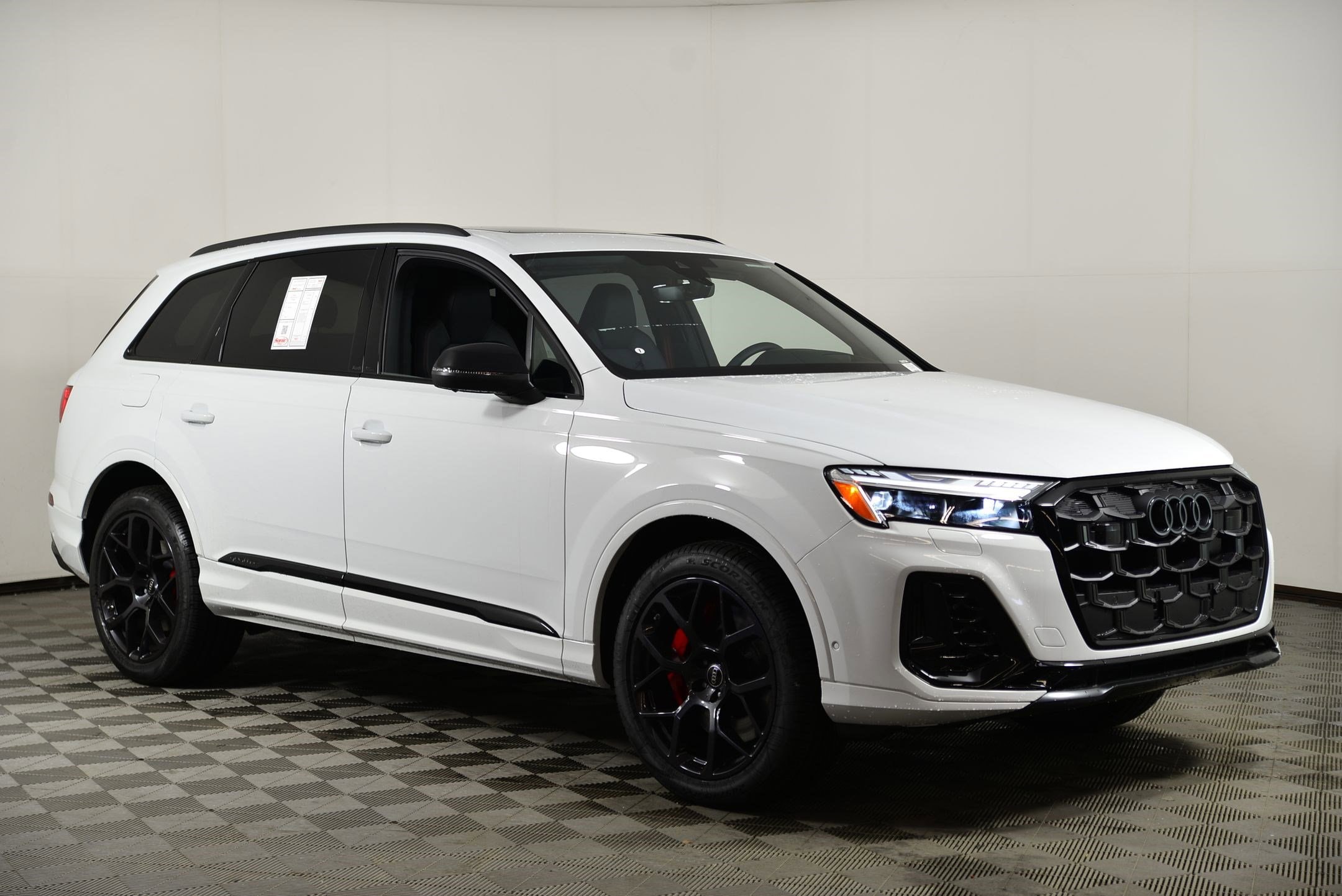 SQ7 Prestige SUV