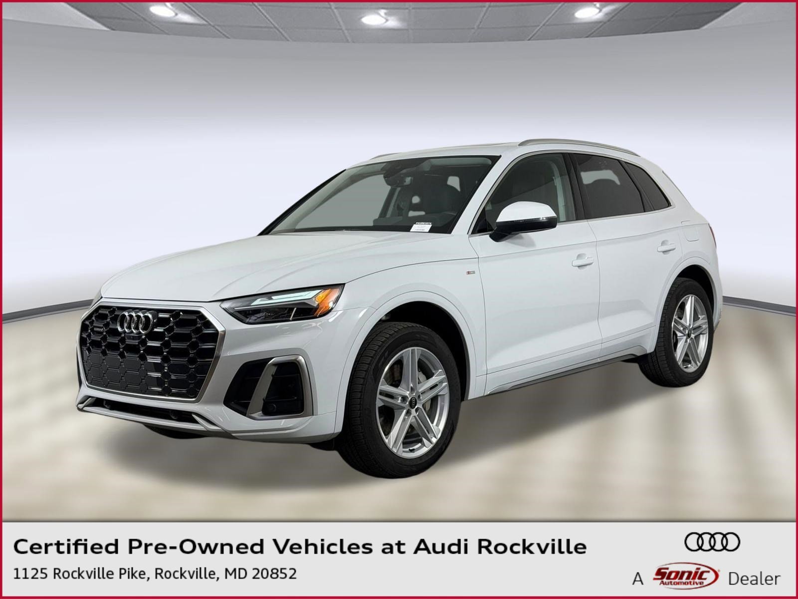 2025 Audi Q5 55 e Premium Plus's photo