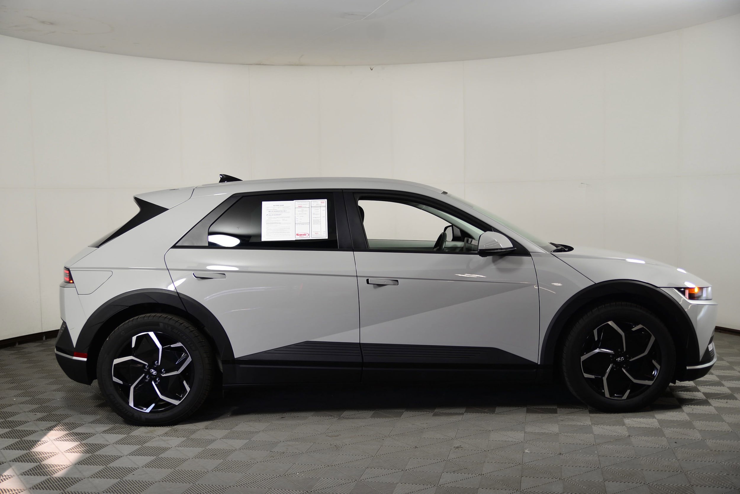 Used 2024 Hyundai IONIQ 5 SEL with VIN KM8KN4DE3RU266654 for sale in Rockville, MD