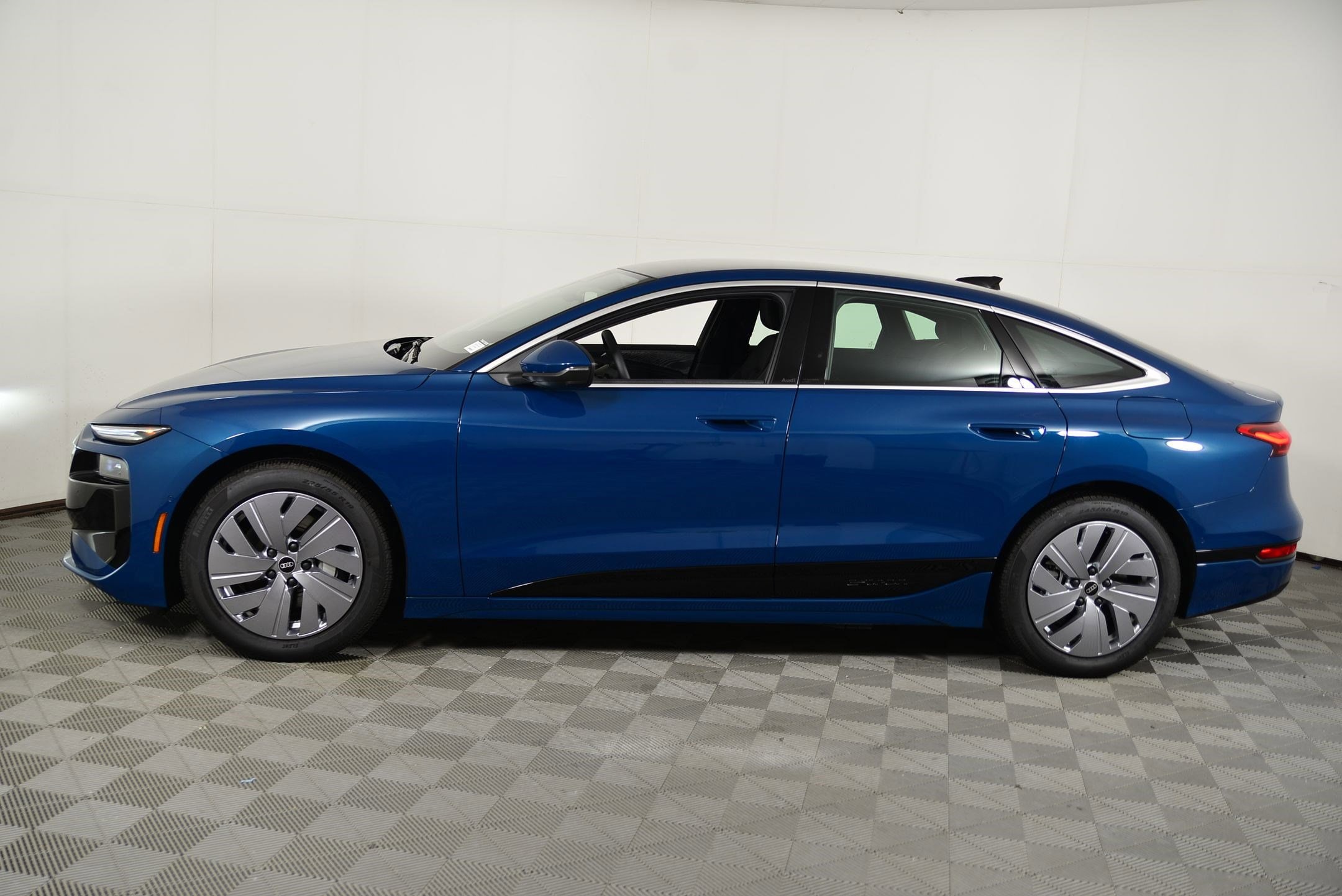 Used 2025 Audi A6 Sportback e-tron Premium with VIN WAU7CAGHXSA018698 for sale in Rockville, MD