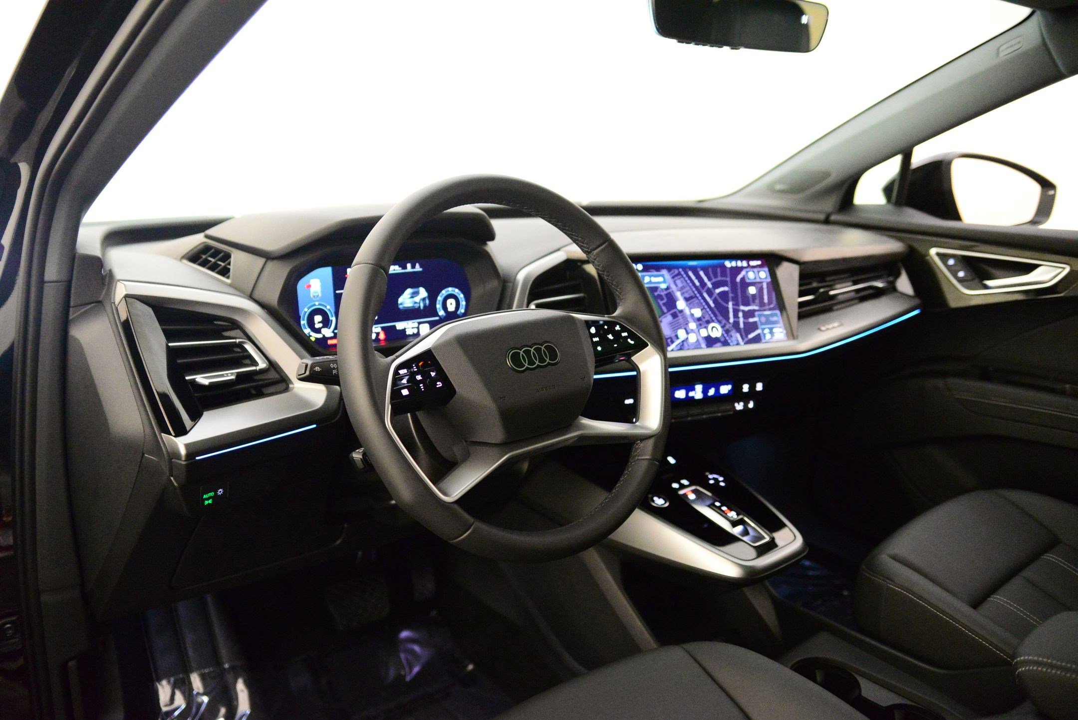2025 Audi Q4 E-tron Premium Plus photo 2