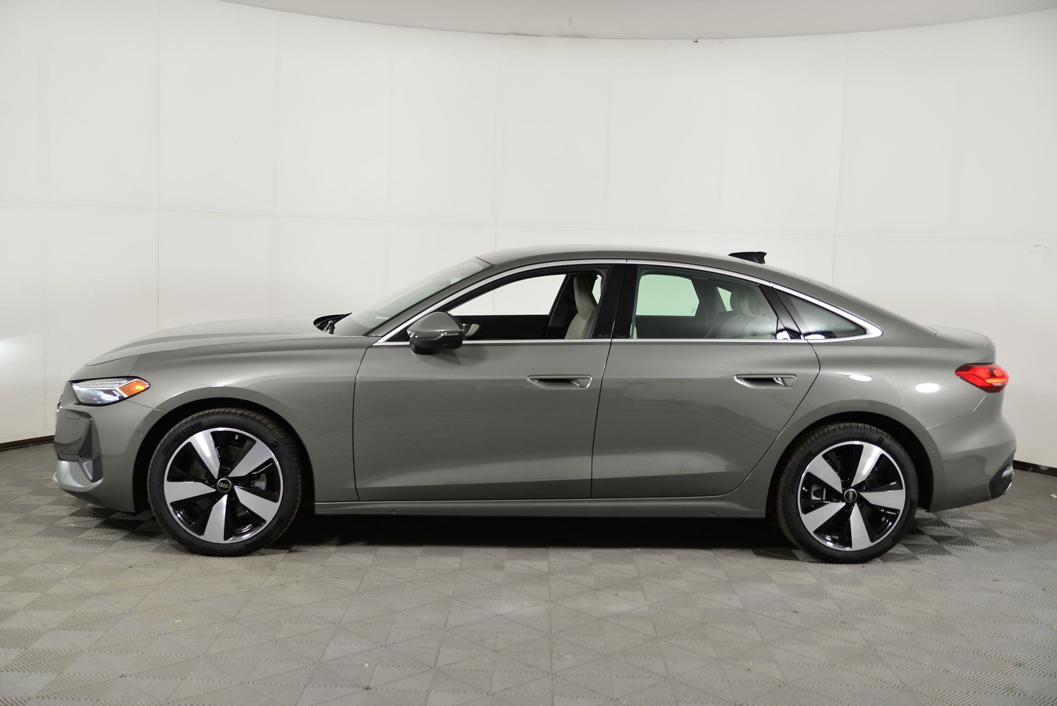 2025 Audi A5 Quattro Prestige photo 2