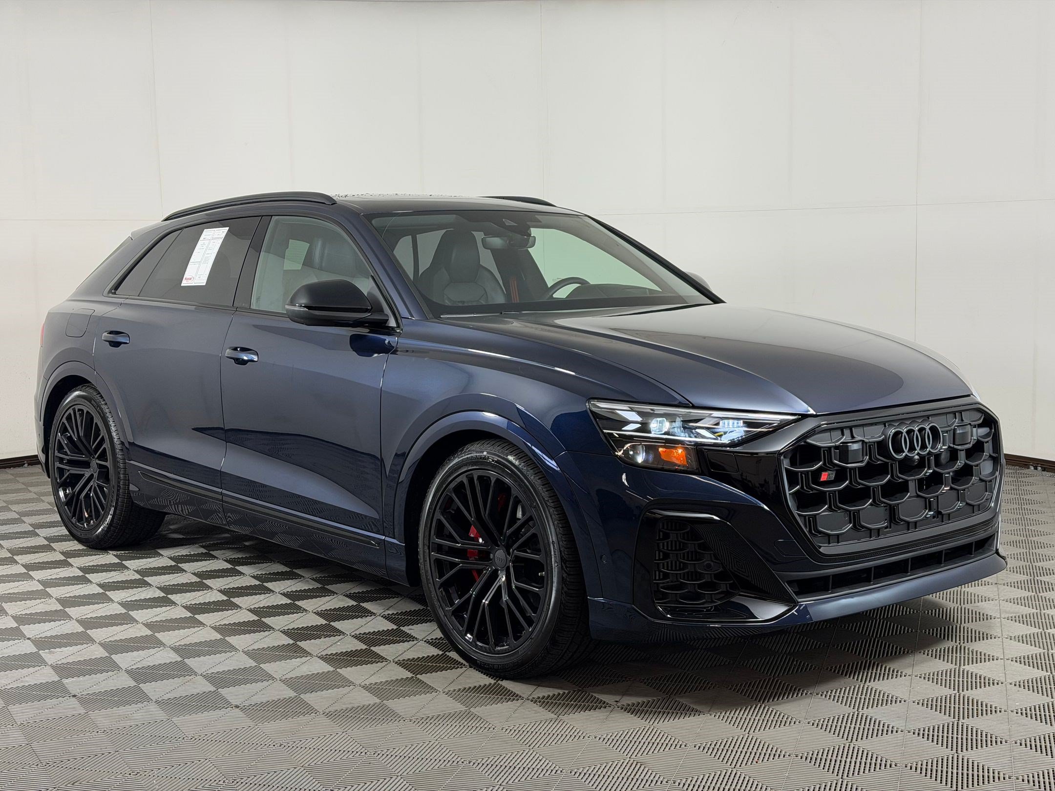 SQ8 Prestige SUV