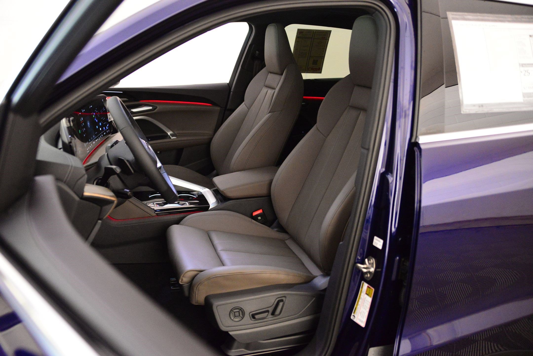 2025 Audi Q5 2.0T Prestige photo 4