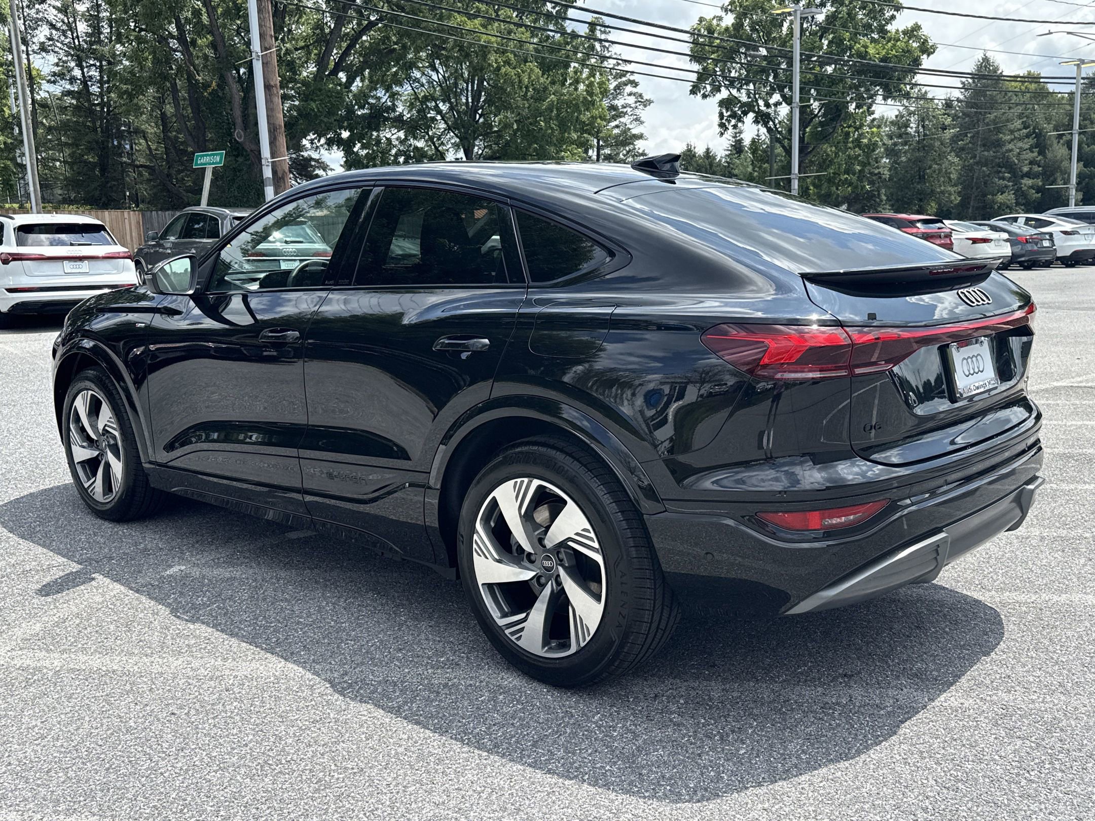 2025 Audi Q6 E-tron Prestige photo 2
