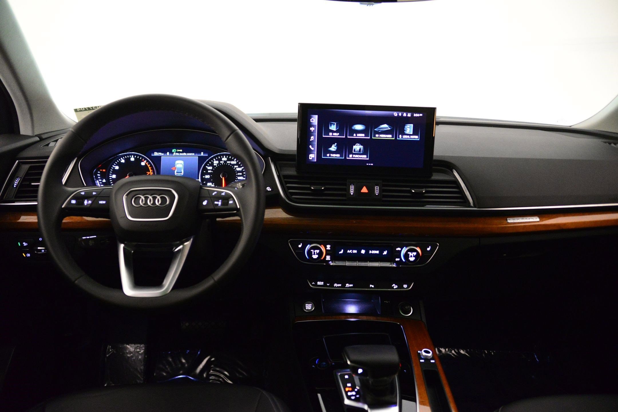 2023 Audi Q5 S line Premium photo 3