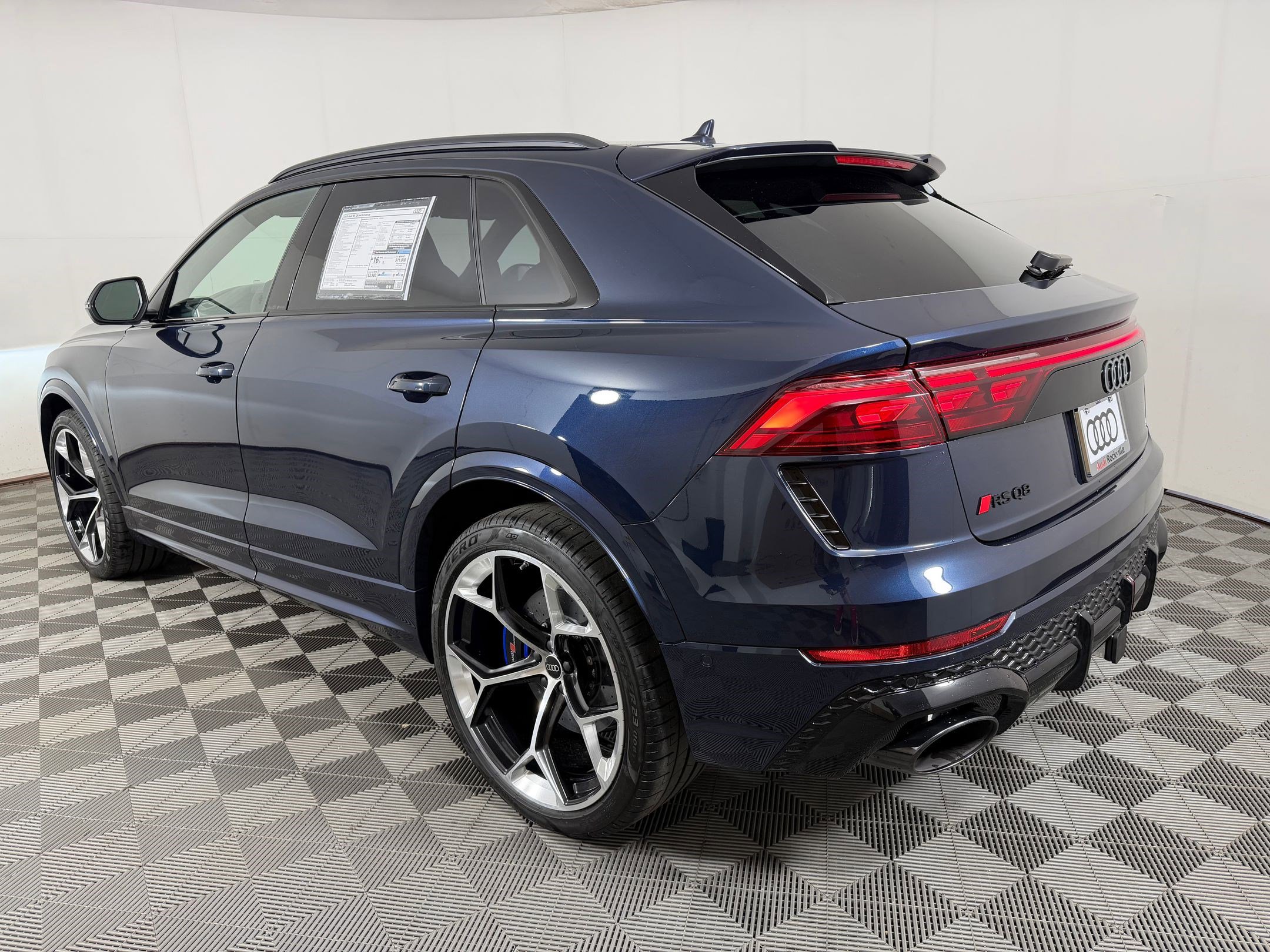 RS Q8 Performance SUV