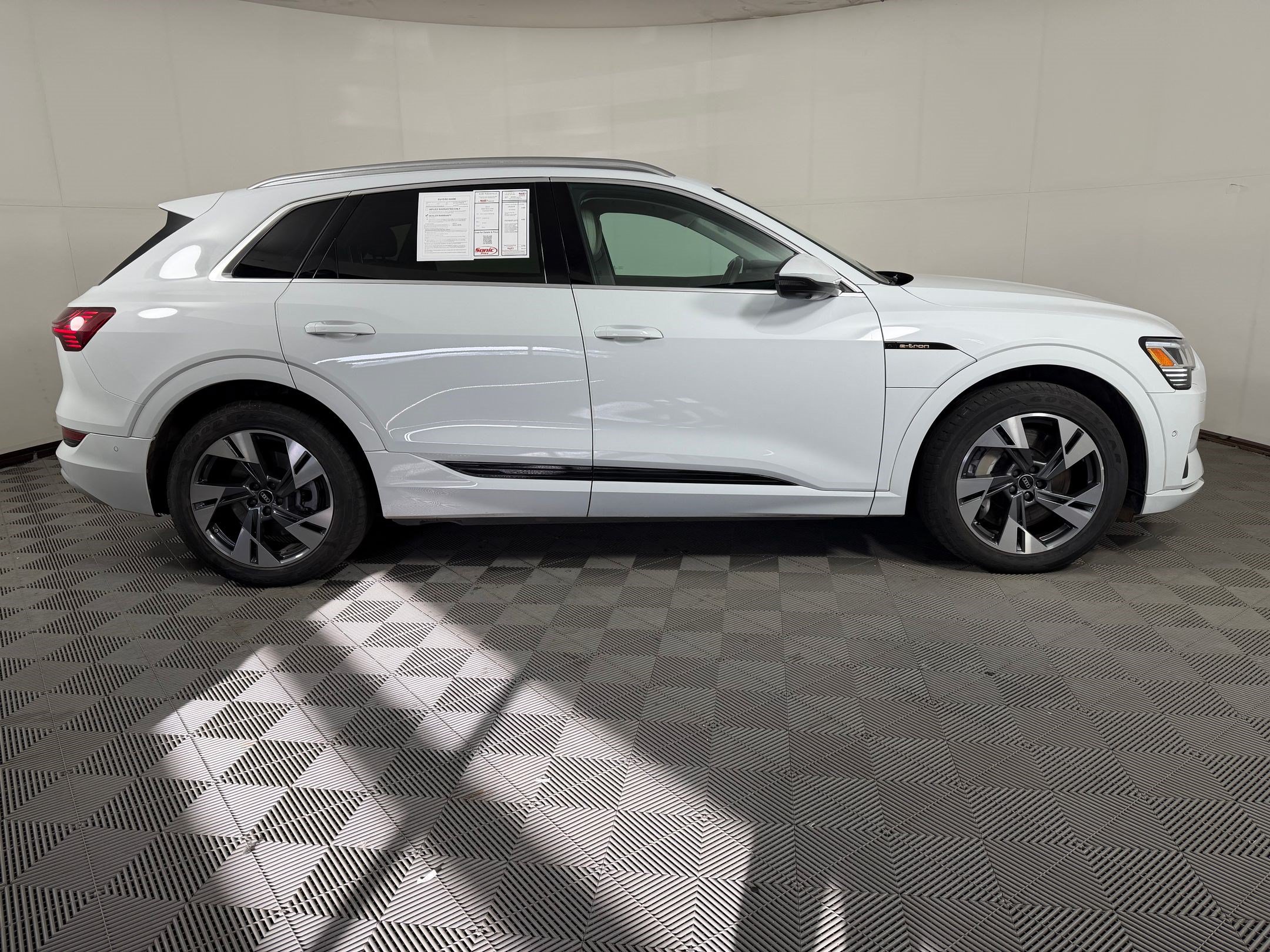 2023 Audi E-tron Premium Plus SUV
