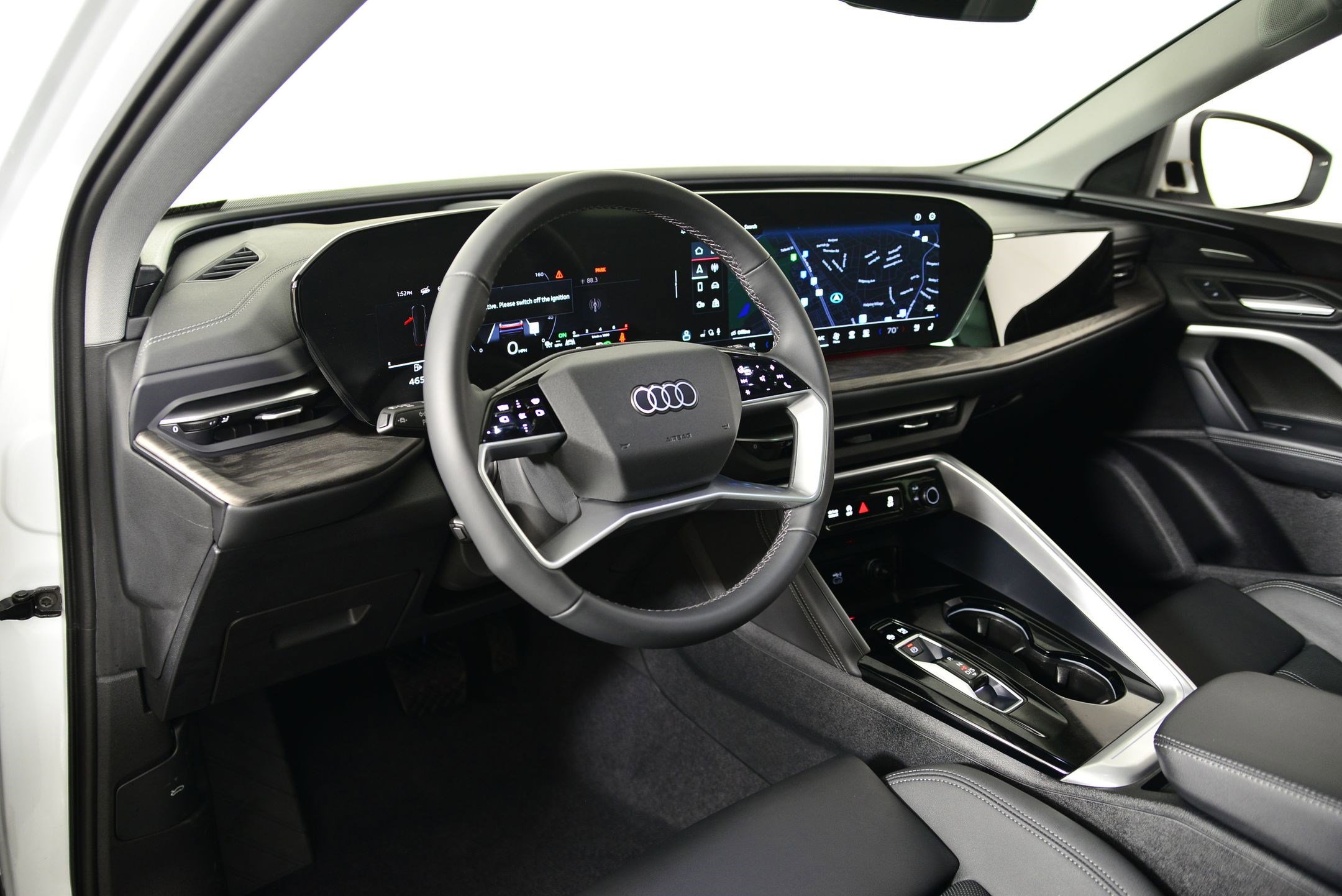2025 Audi Q5 2.0T Premium Plus photo 3