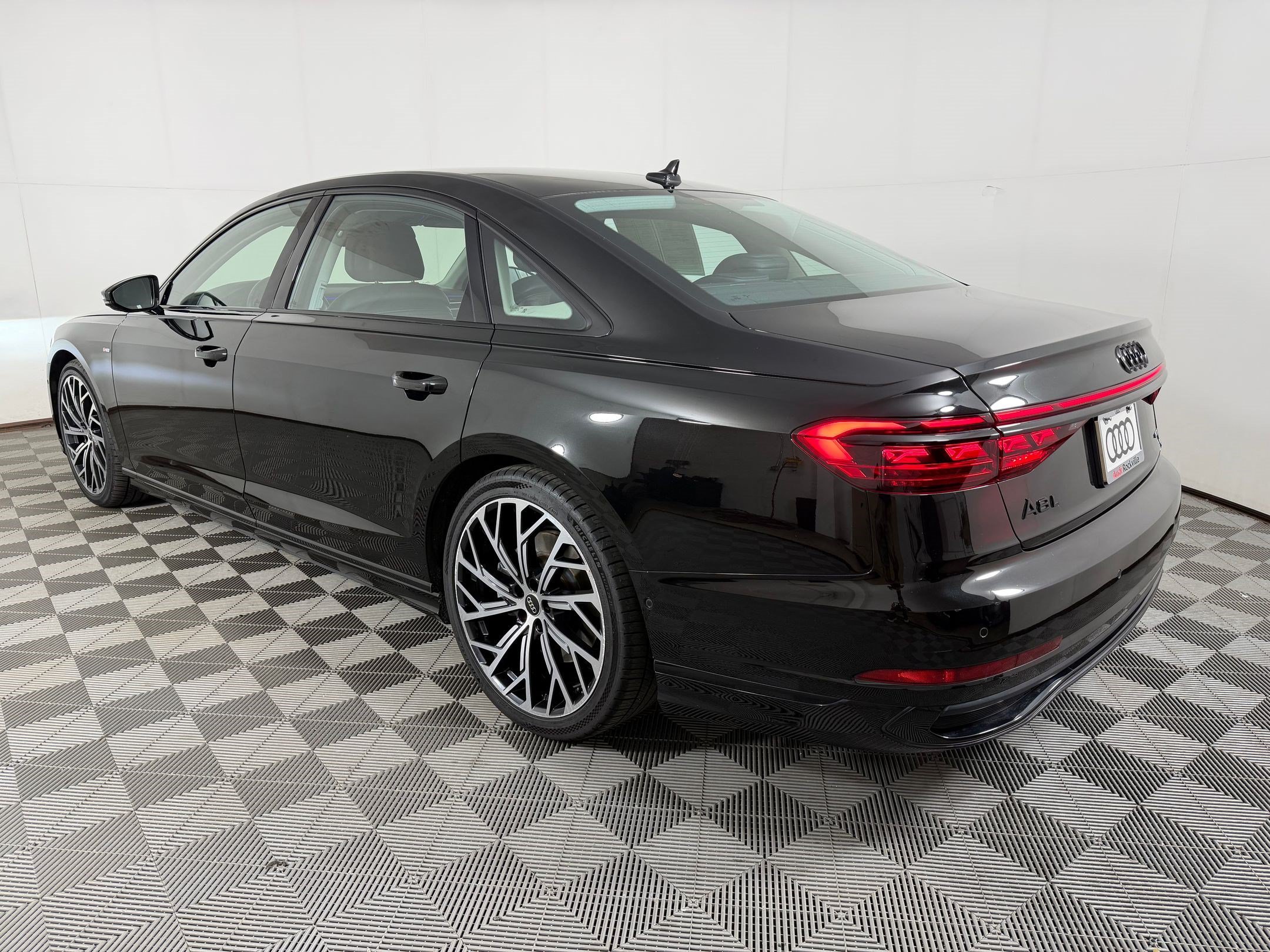 A8 L 55 TFSI Quattro Sedan