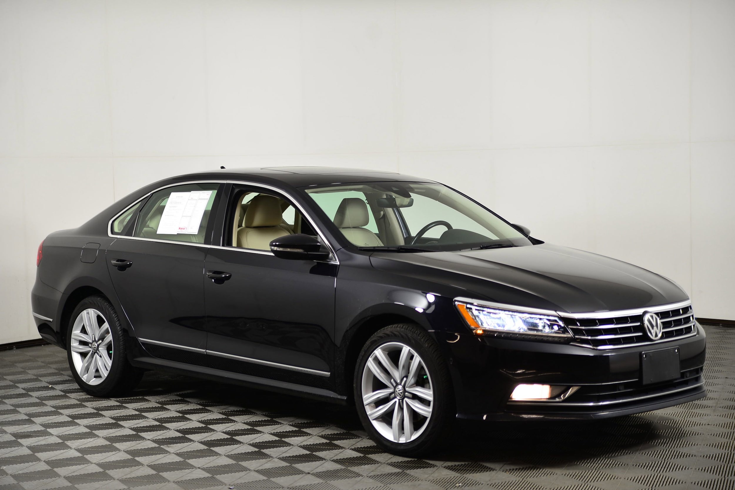 Used 2017 Volkswagen Passat SEL Premium with VIN 1VWCM7A3XHC041441 for sale in Rockville, MD