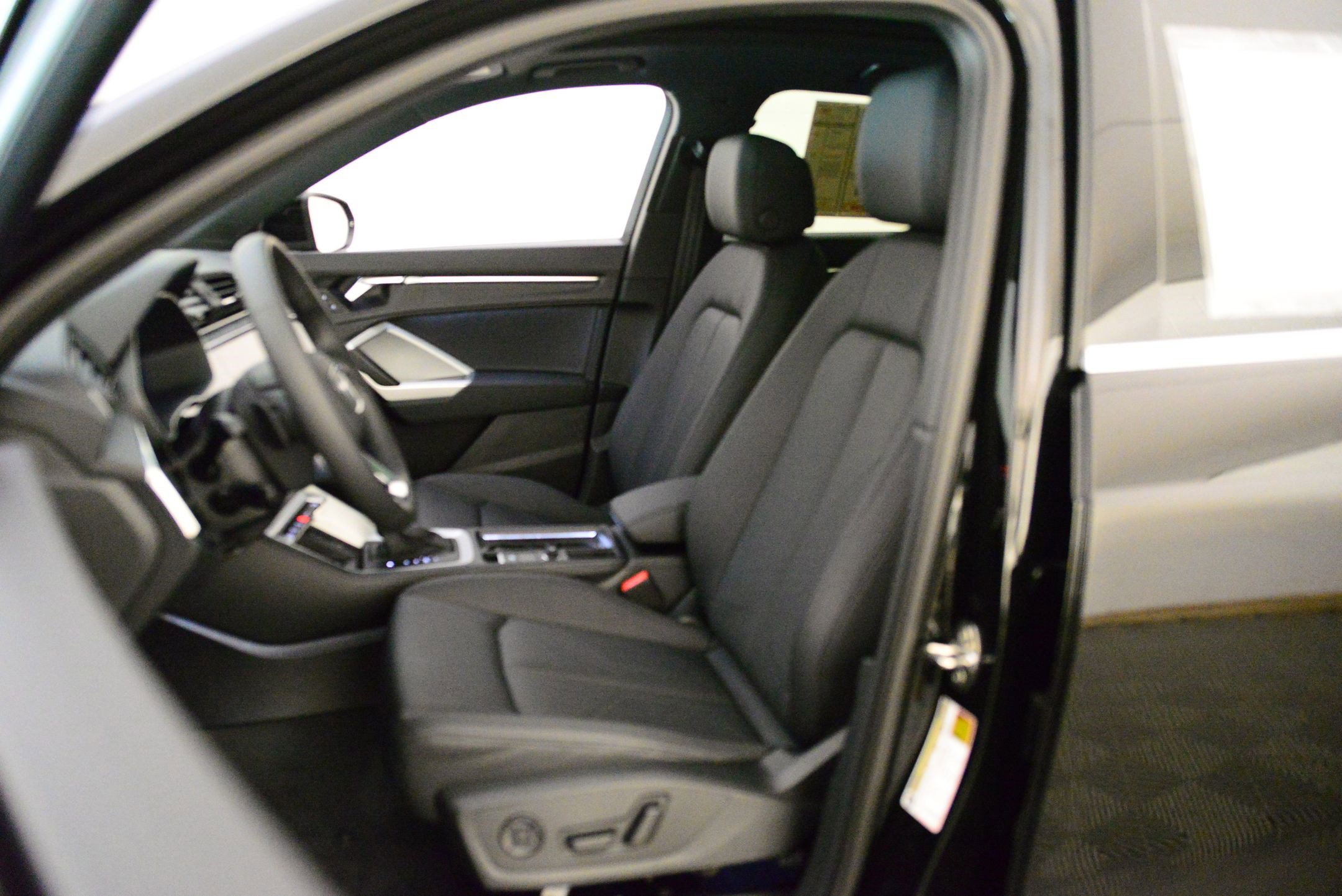 2025 Audi Q5 2.0T Premium photo 4