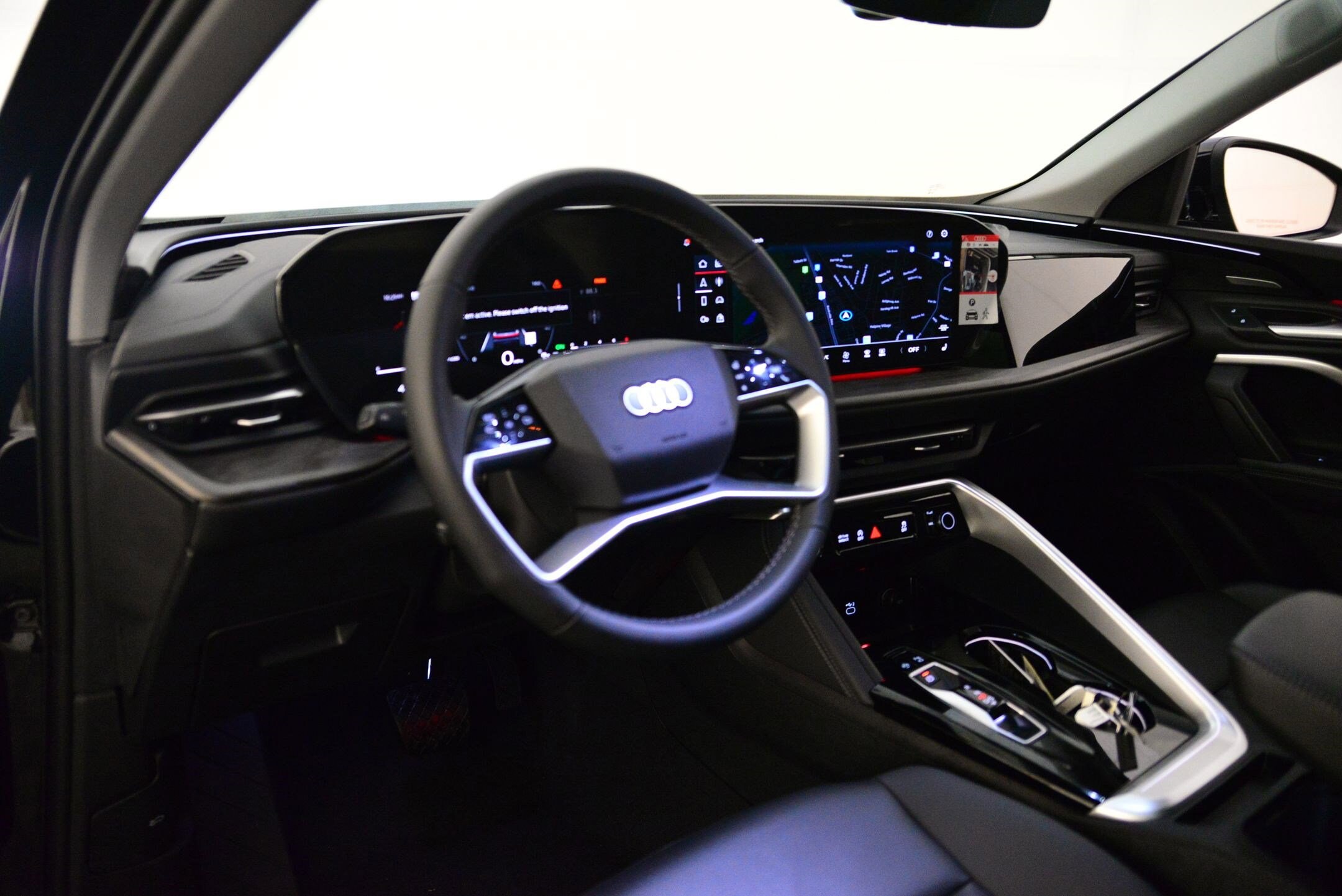 2025 Audi Q5 2.0T Premium Plus photo 3