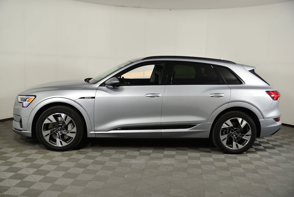 Used 2022 Audi e-tron Premium SUV
