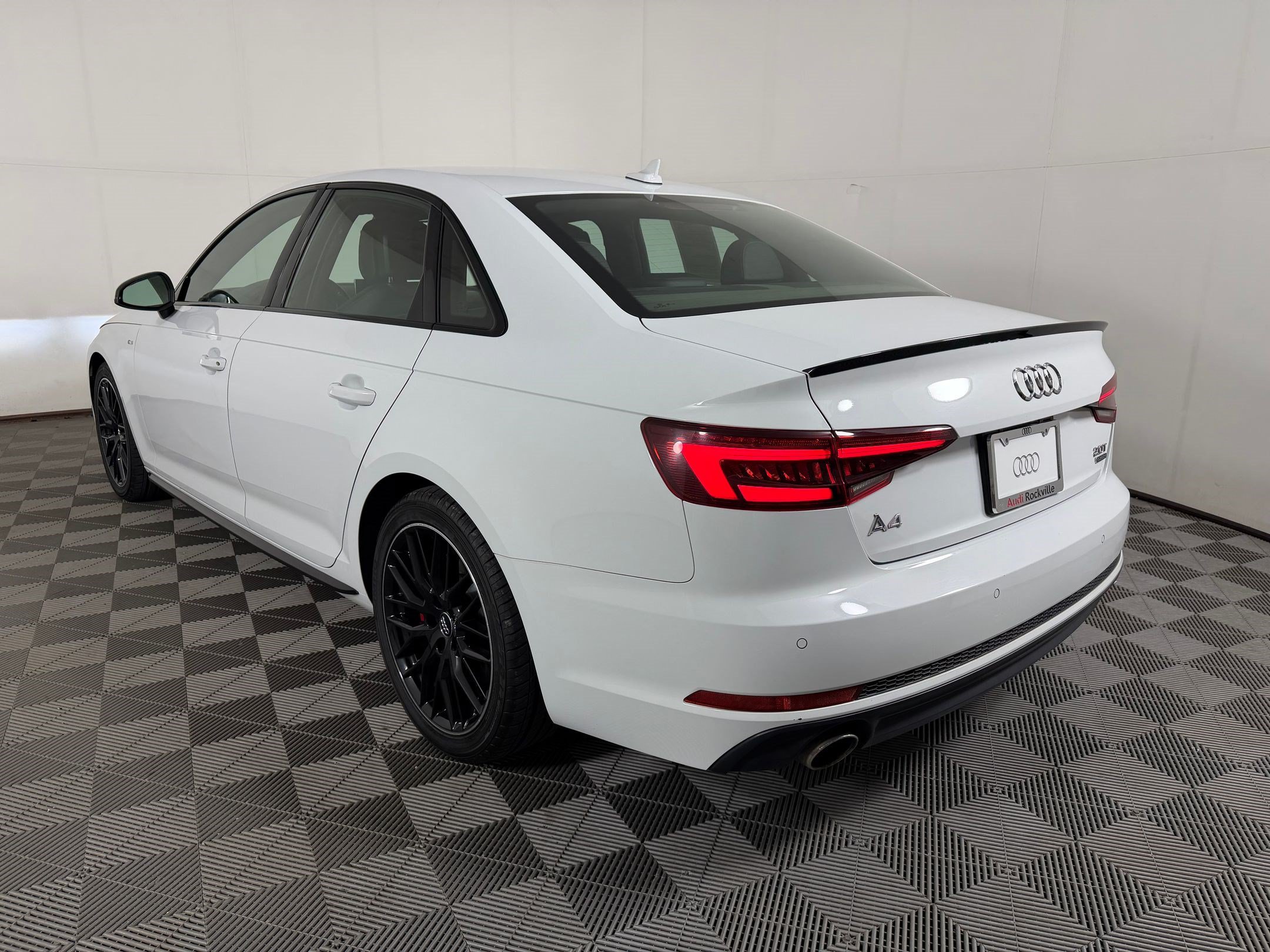 A4 Premium Plus Sedan