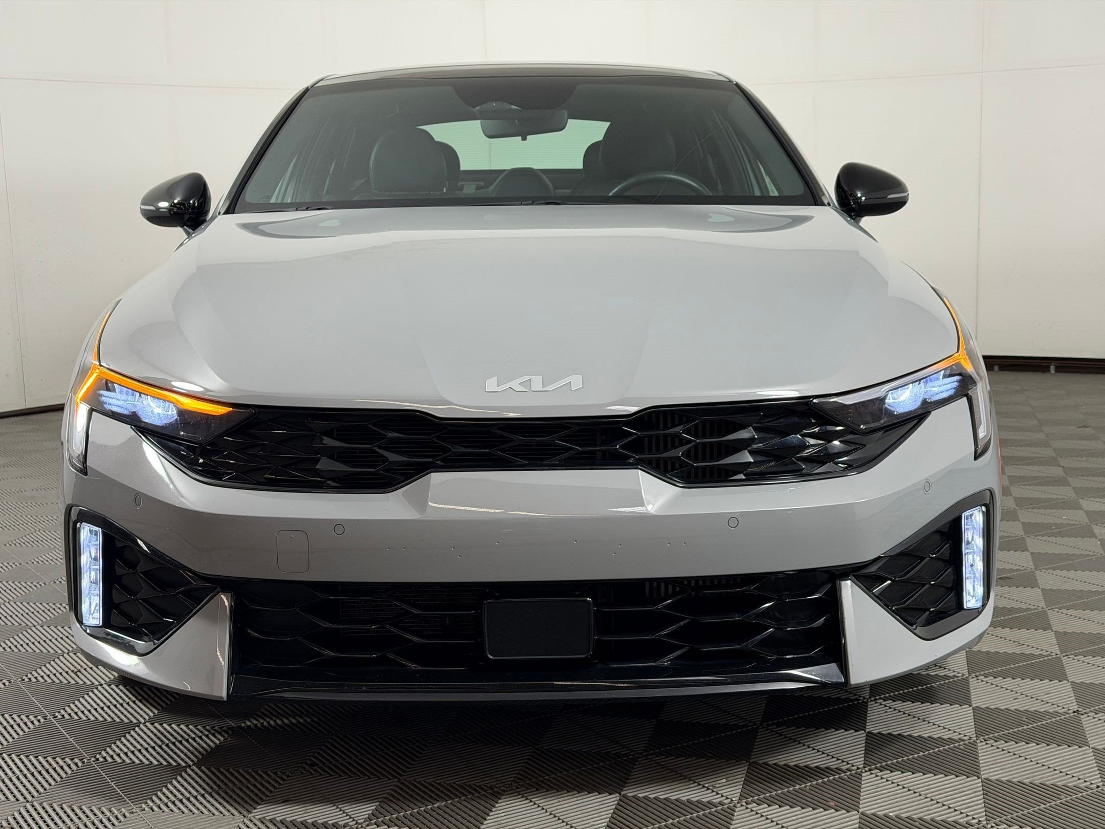 2025 Kia K5 GT Sedan