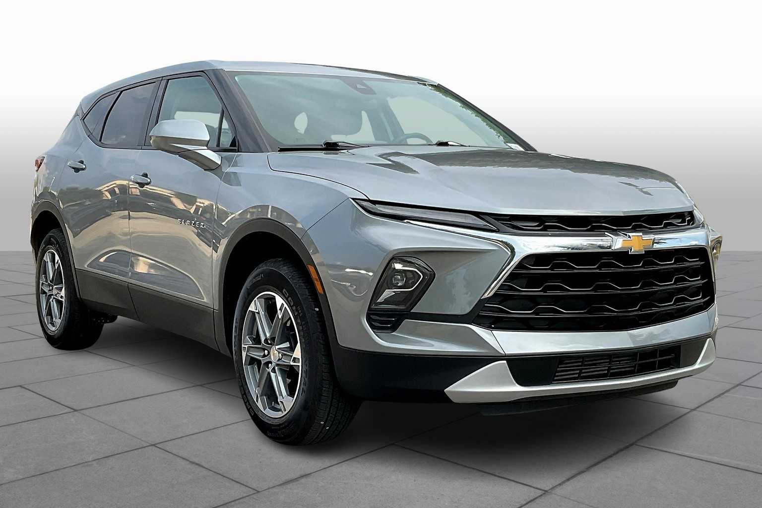 2023 Chevrolet Blazer 2LT photo 2