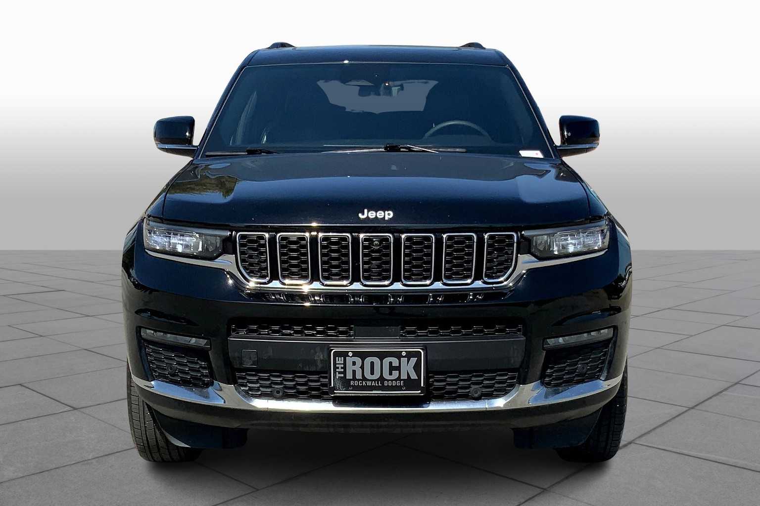 2024 Jeep Grand Cherokee Limited photo 3