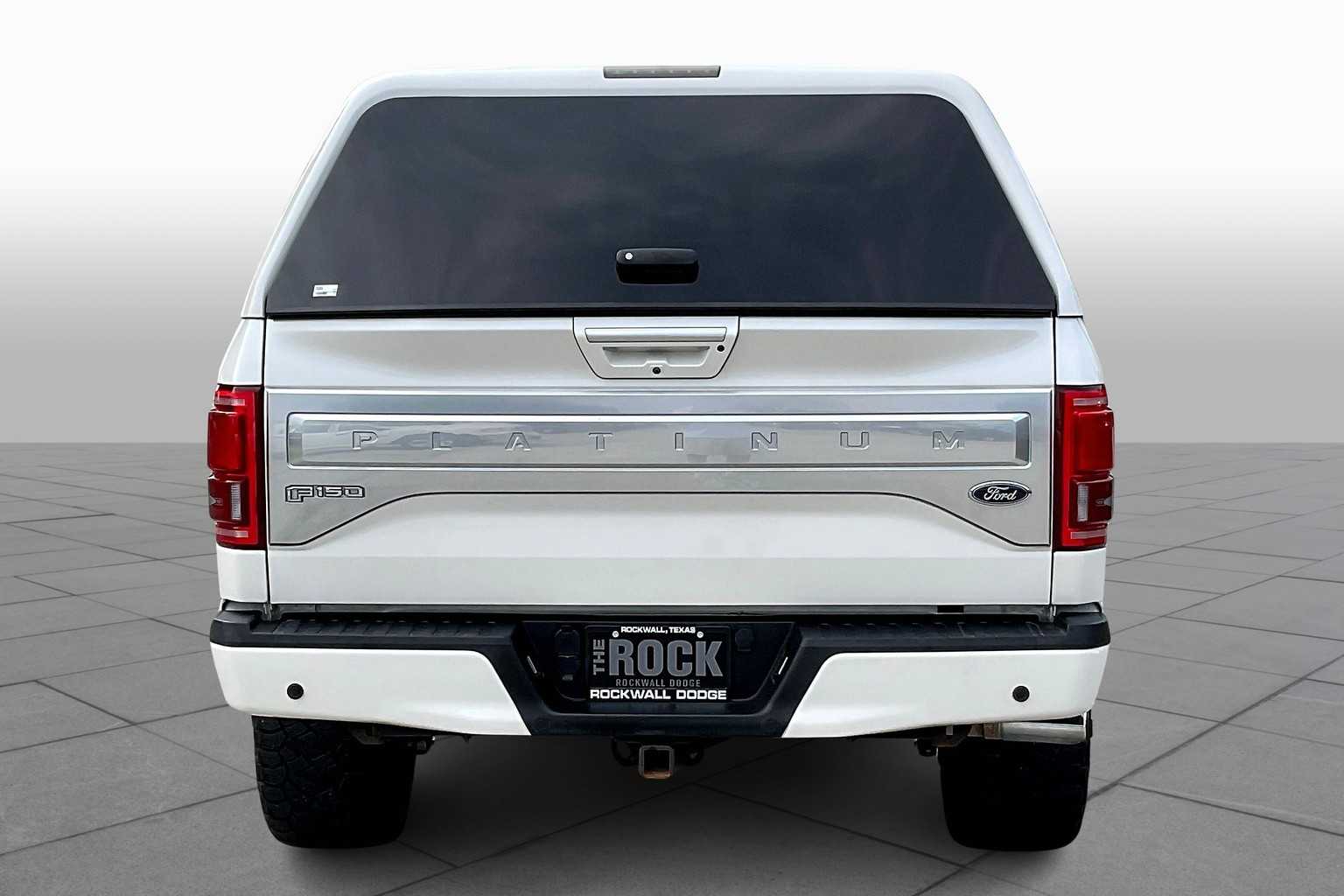 2016 Ford F-150 Platinum photo 3