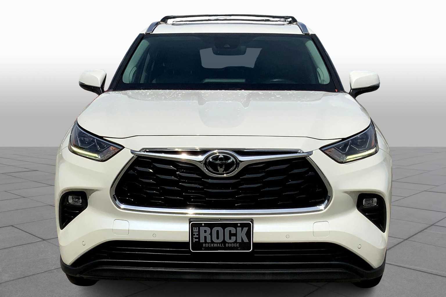 2021 Toyota Highlander Limited photo 3
