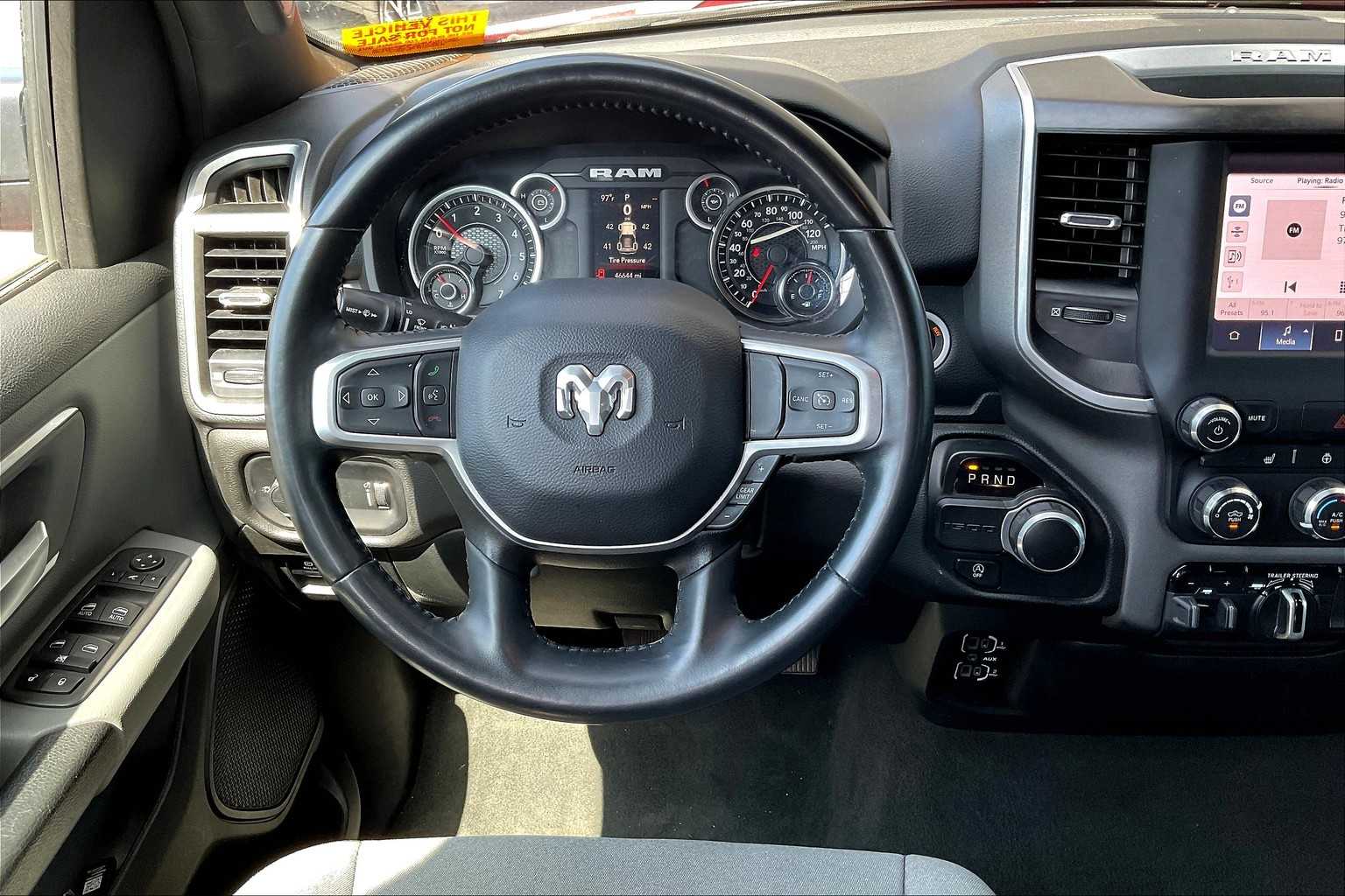 2023 Ram 1500 Big Horn photo 3