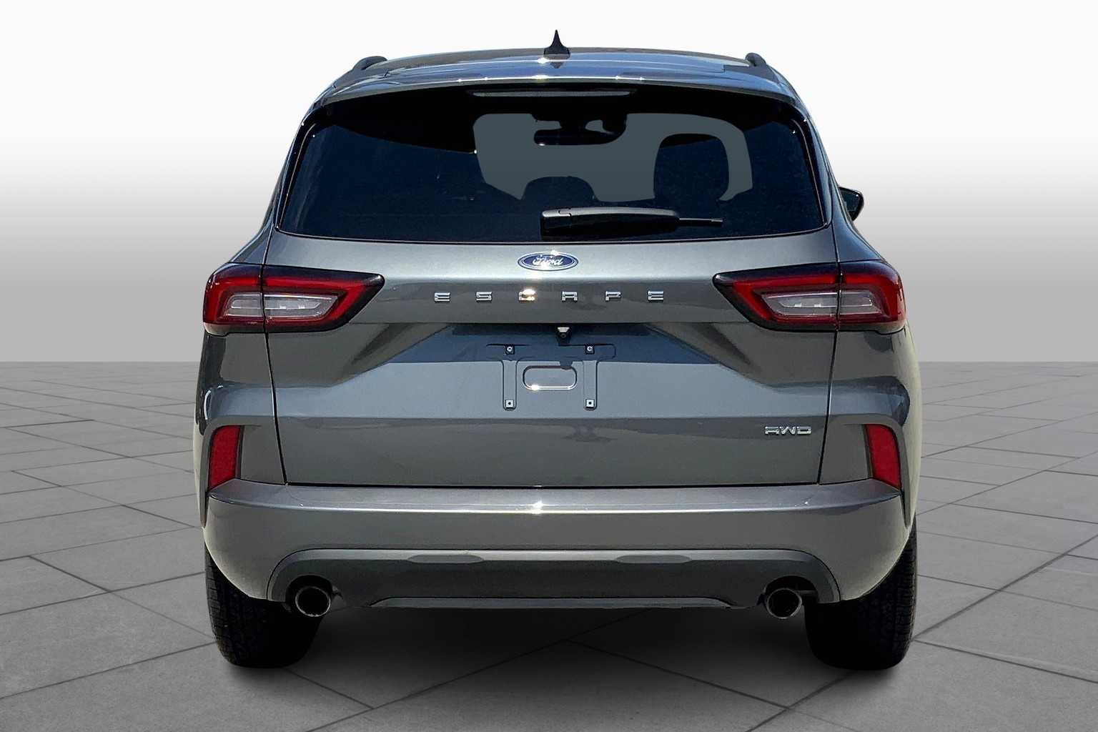 2024 Ford Escape ST-Line photo 3