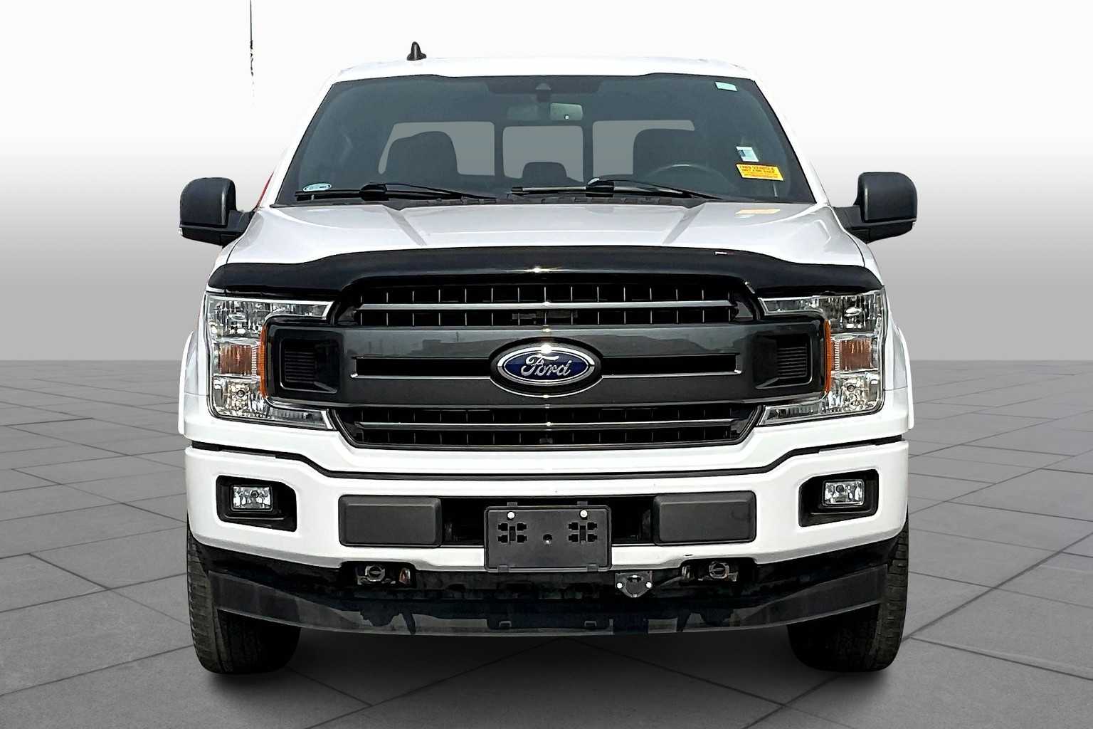 2019 Ford F-150 XLT photo 2