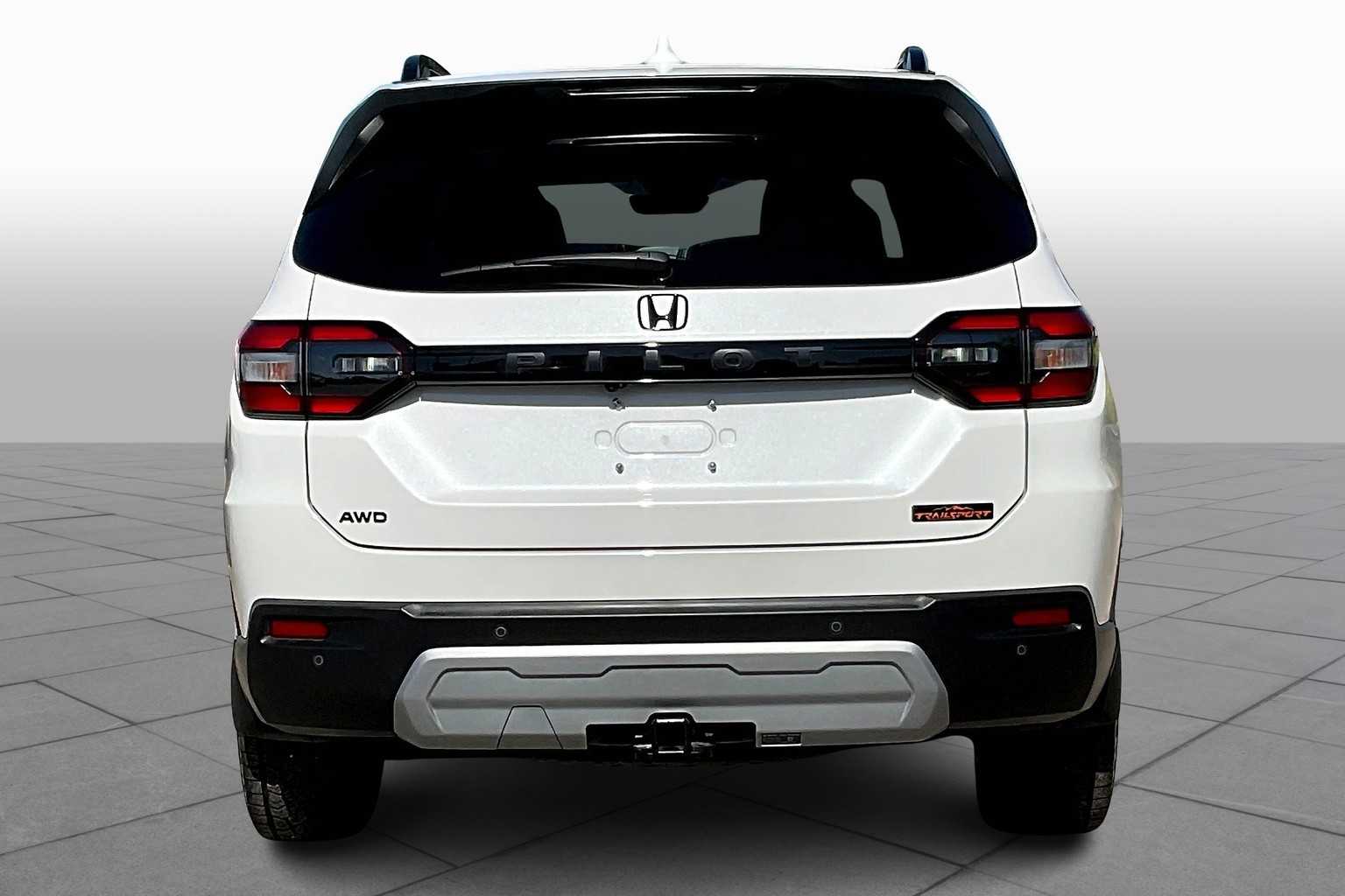 2025 Honda Pilot TrailSport photo 4