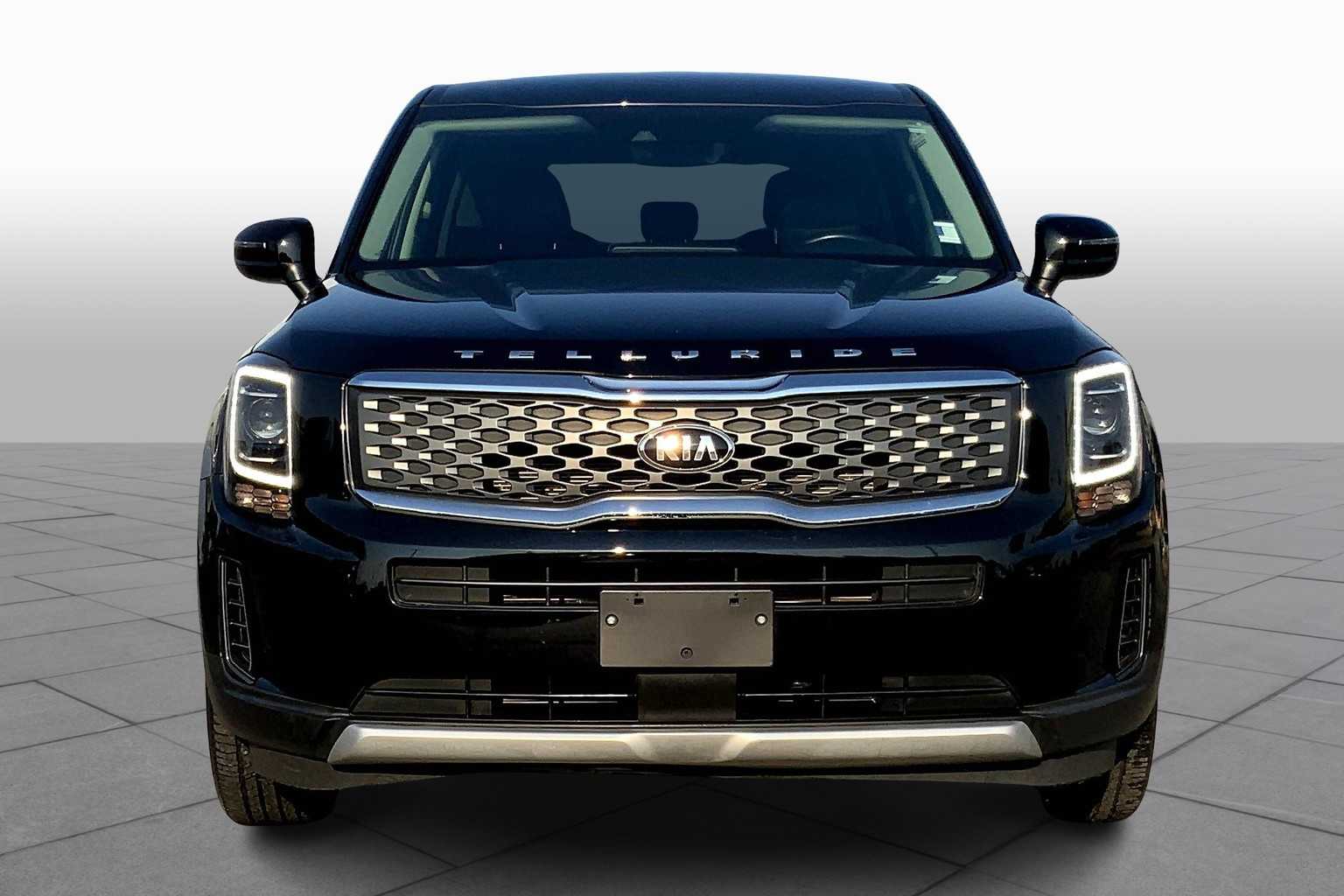 2021 Kia Telluride LX photo 2