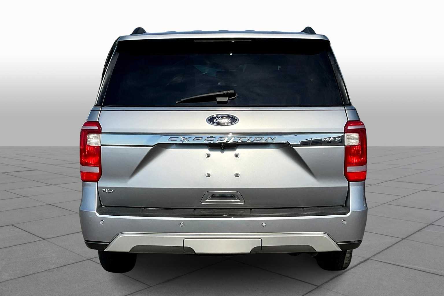 2021 Ford Expedition MAX XLT photo 3